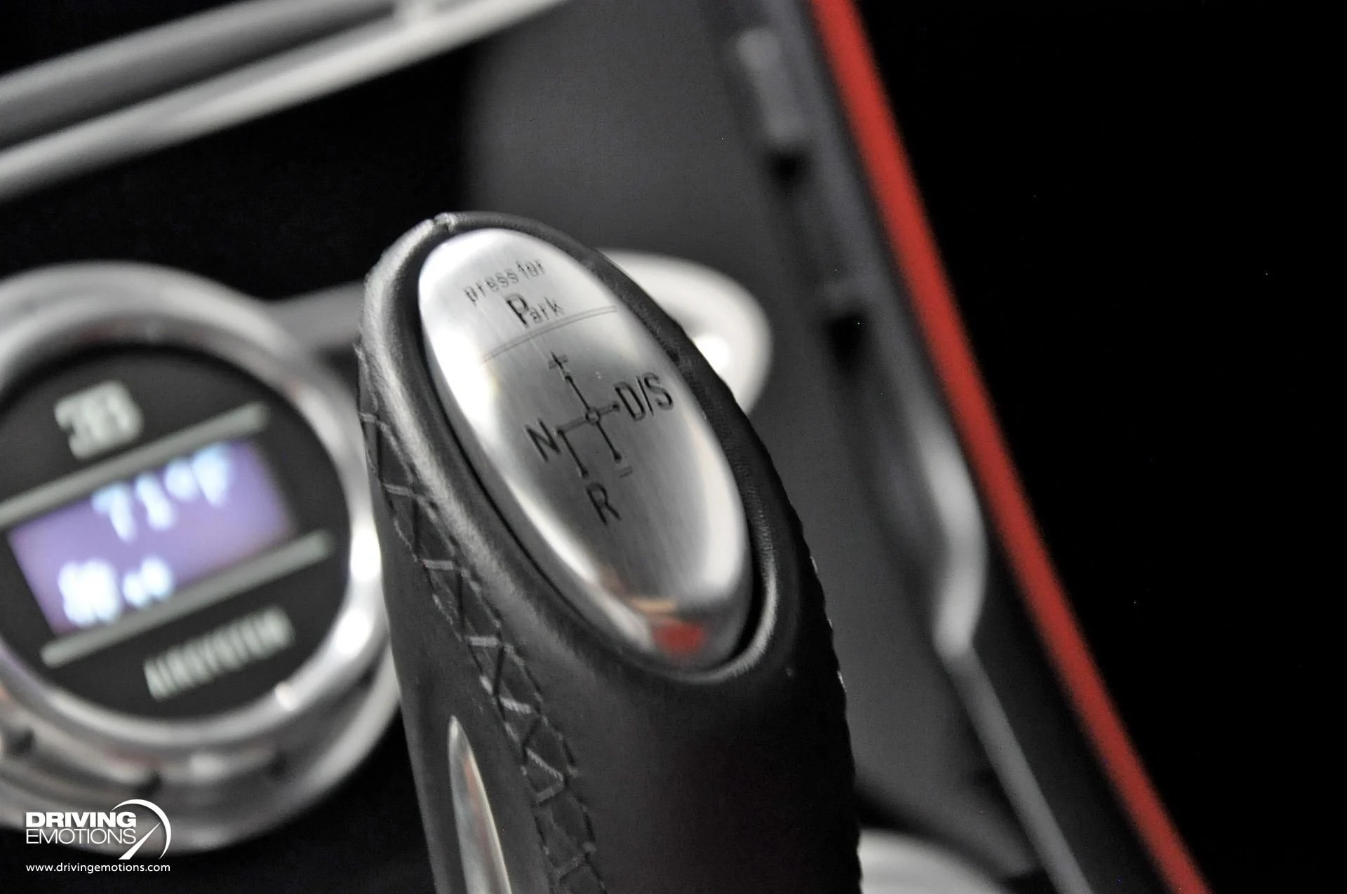 mph075_2634061685_479_p76_l_d2ec1ca65c