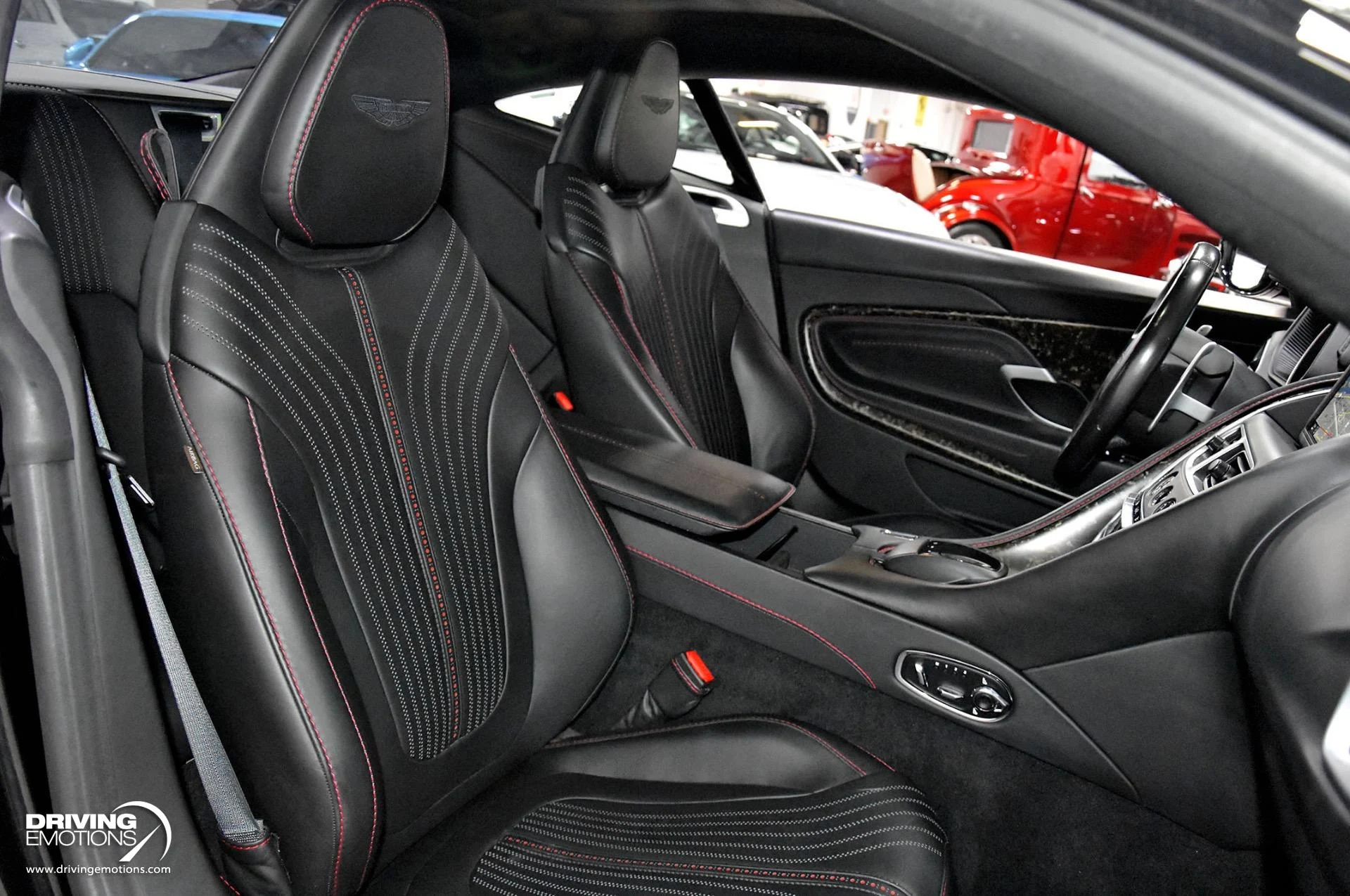 mph075_2679279543_861_p76_l_2cb71a8ef6