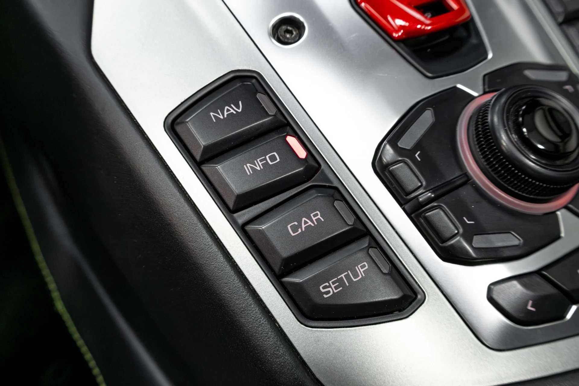 mph075_2739567380_Used_2015_Lamborghini_Aventador_1764723845_9c39ad265e