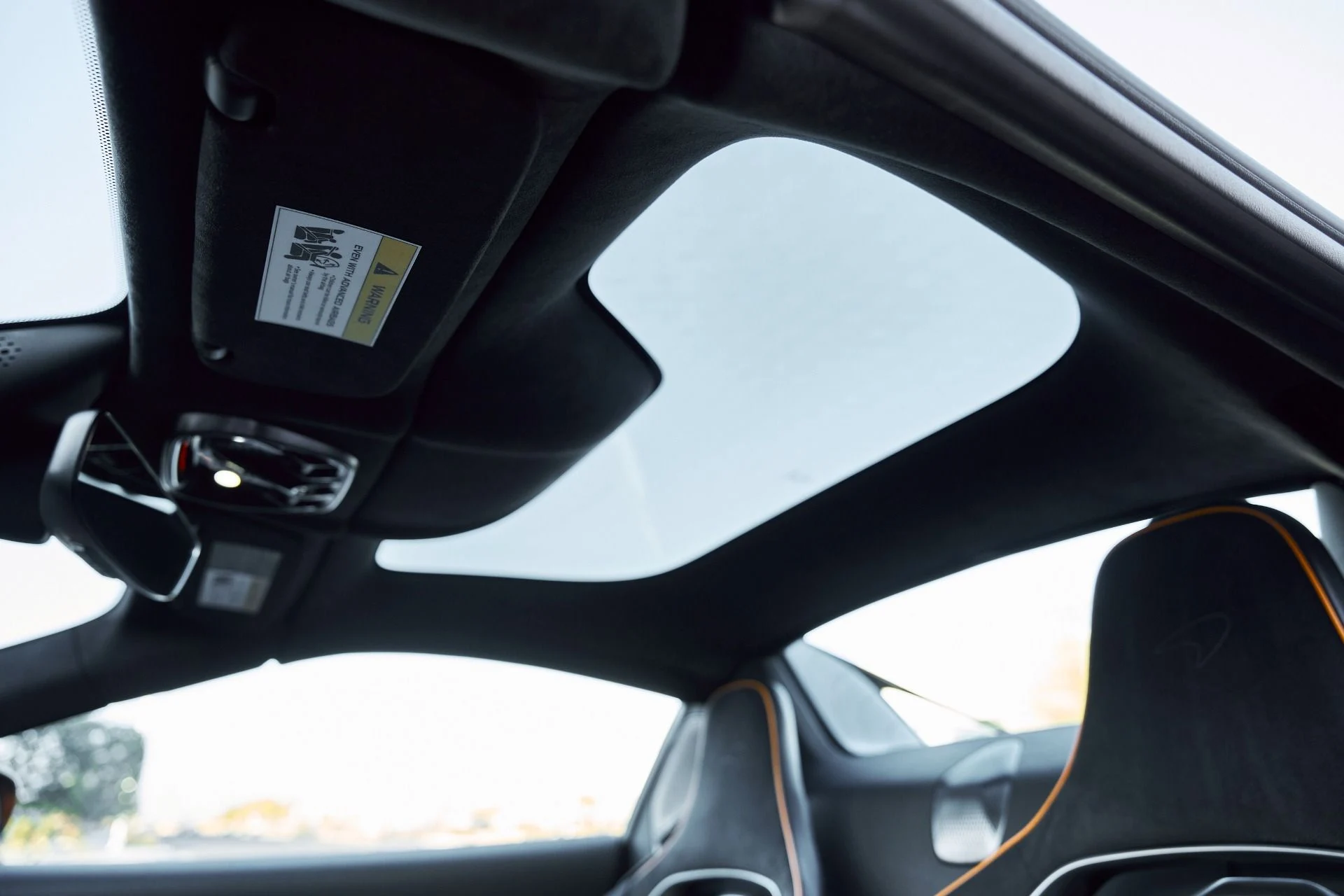 mph075_2756391113_Used_2025_Mc_Laren_Artura_Performance_1769481919_737da1d1aa