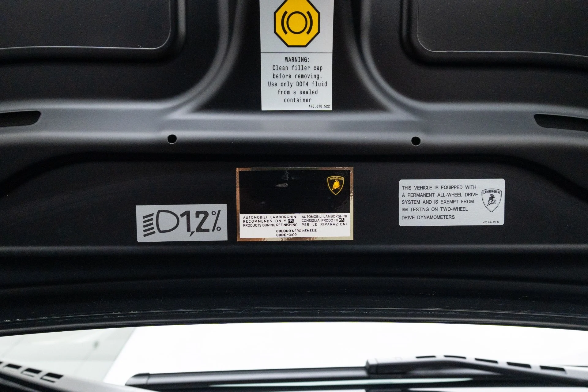 mph075_2756670943_Used_2016_Lamborghini_Aventador_LP_750_4_SV_1768279837_68bcc597c4