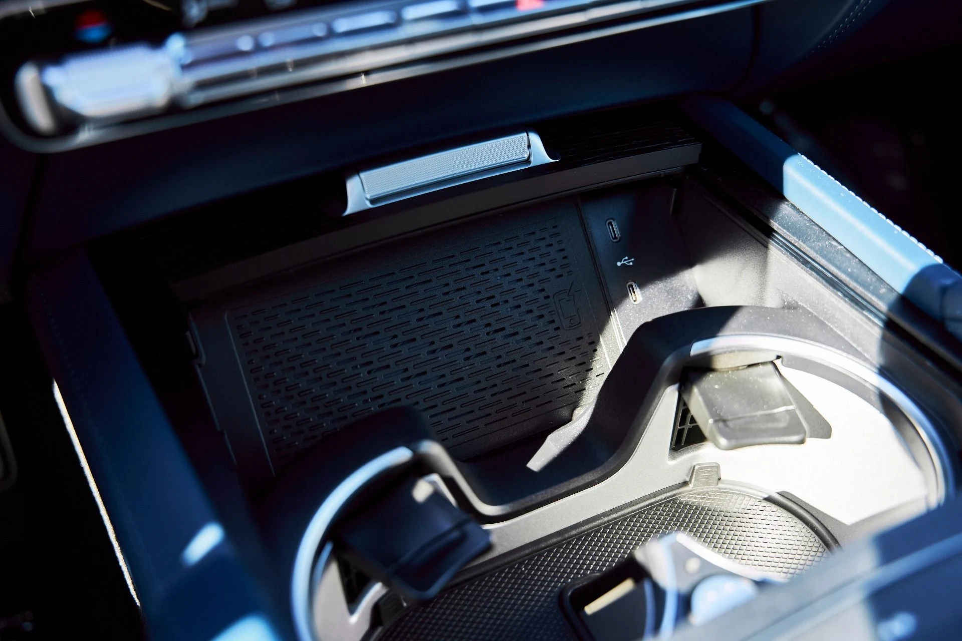 mph075_2812474732_Used_2026_Mercedes_Benz_GLS_Maybach_GLS_600_1770697676_3de94cde3f