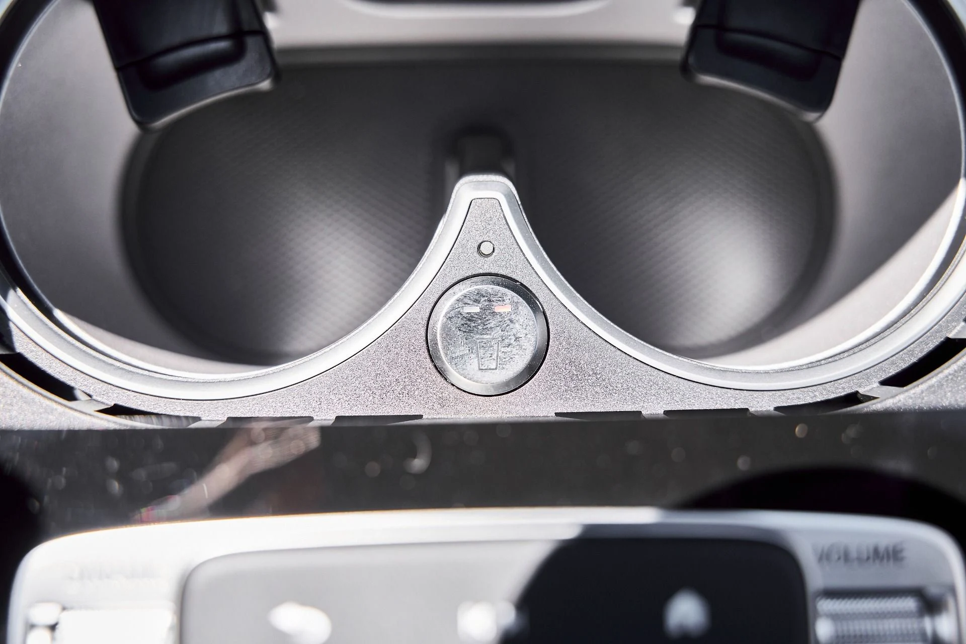 mph075_2817985433_Used_2026_Mercedes_Benz_GLS_Maybach_GLS_600_1776125349_f8f6f15214