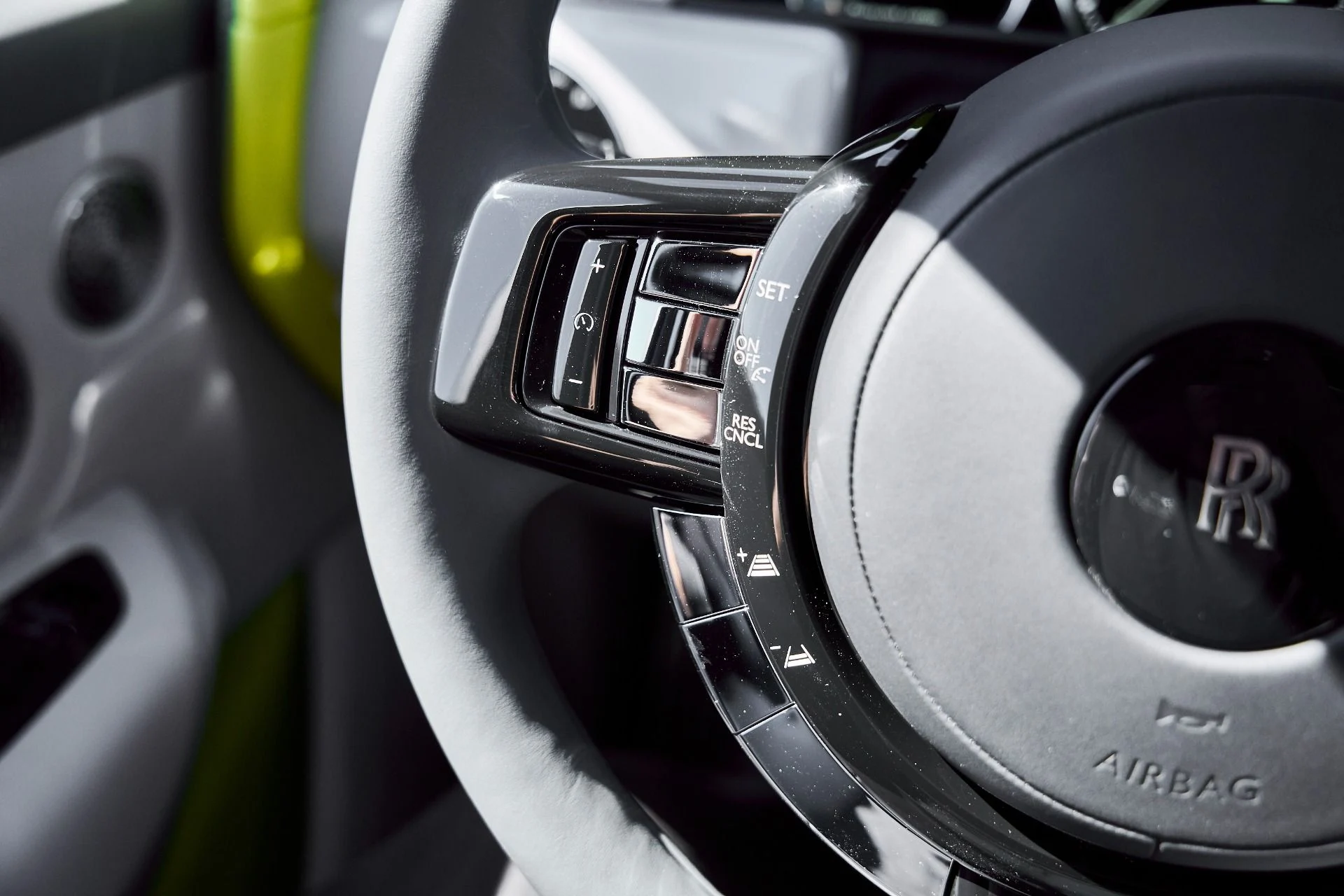 mph075_2881723288_Used_2024_Rolls_Royce_Cullinan_Base_1773162690_f2843cbb34