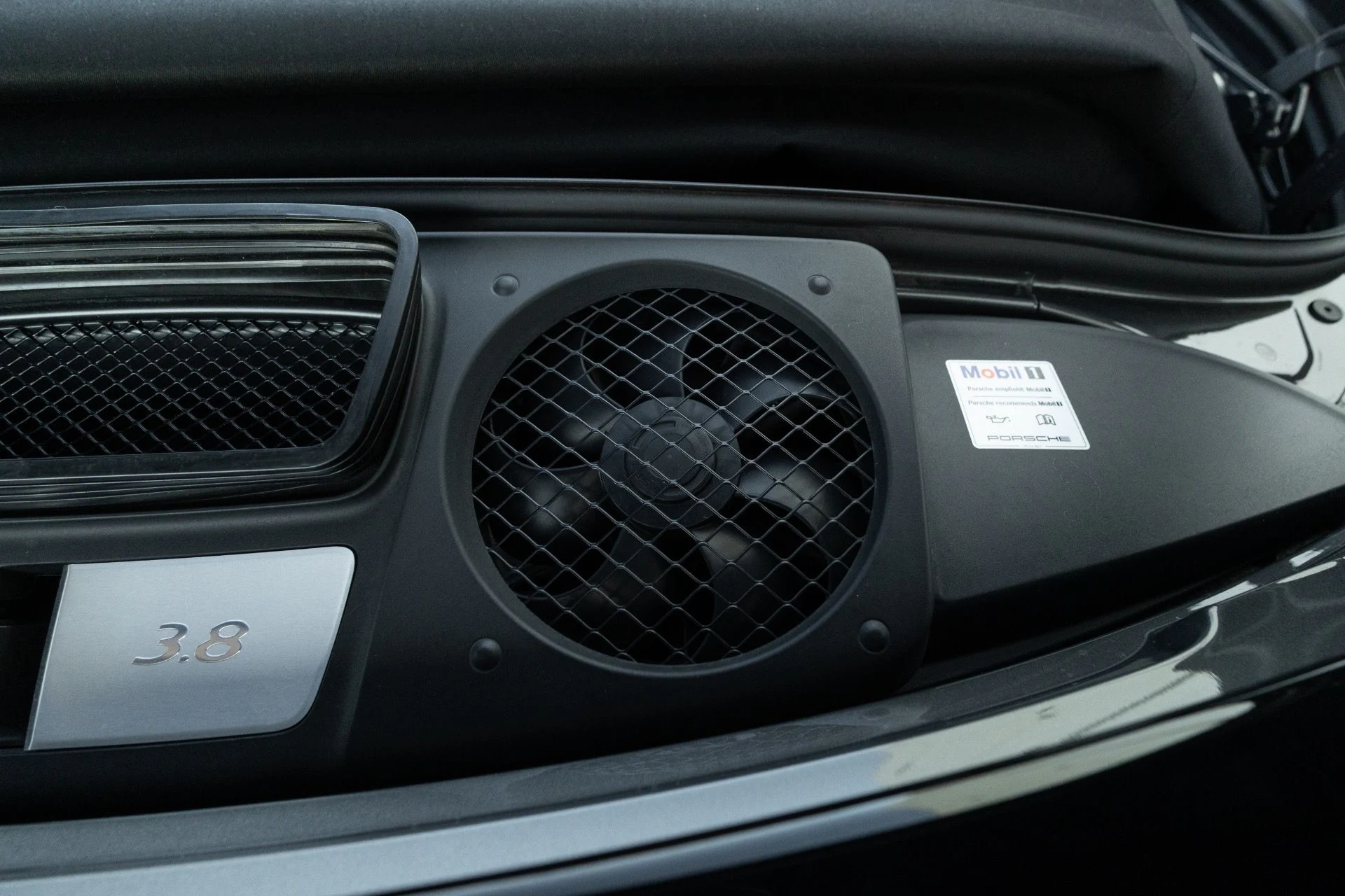 mph075_289449661_Used_2019_Porsche_911_Turbo_S_1766778236_822df18712