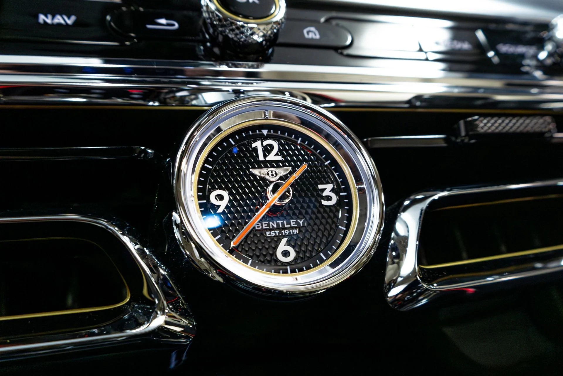 mph075_2952352279_Used_2021_Bentley_Flying_Spur_W12_1772666284_23809a50e8