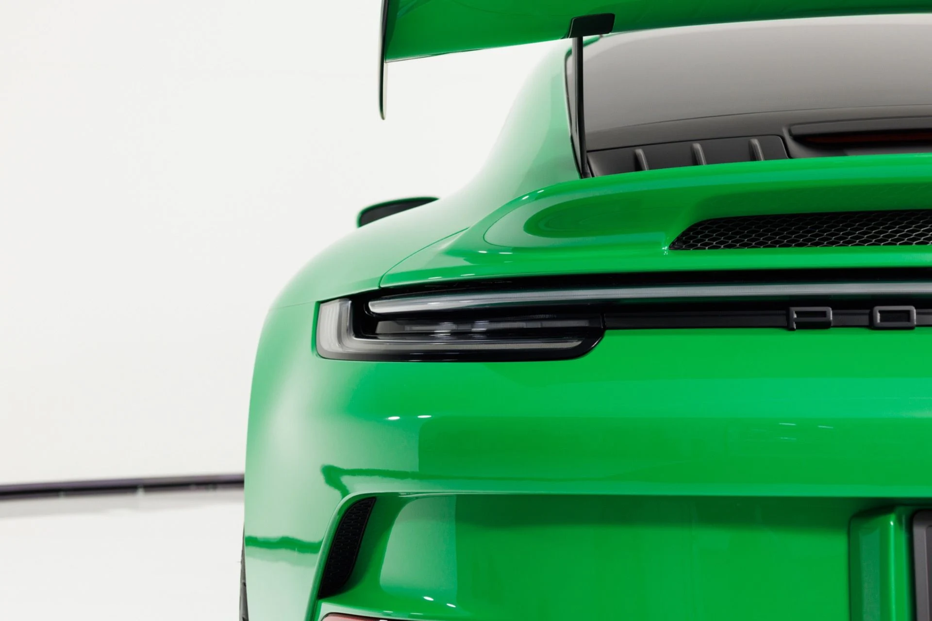 mph075_2968507175_Used_2022_Porsche_911_GT_3_1781204548_a0ae550790