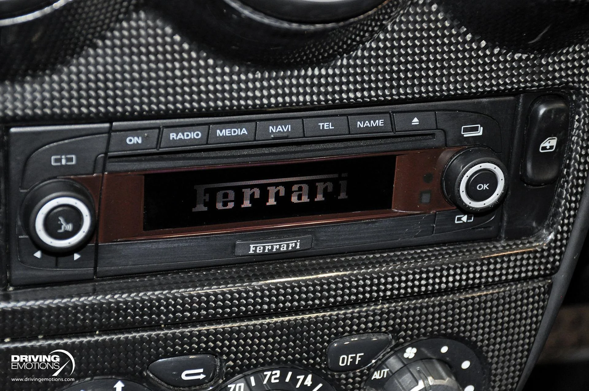 mph075_2990667642_885_p76_l_881f58ea95