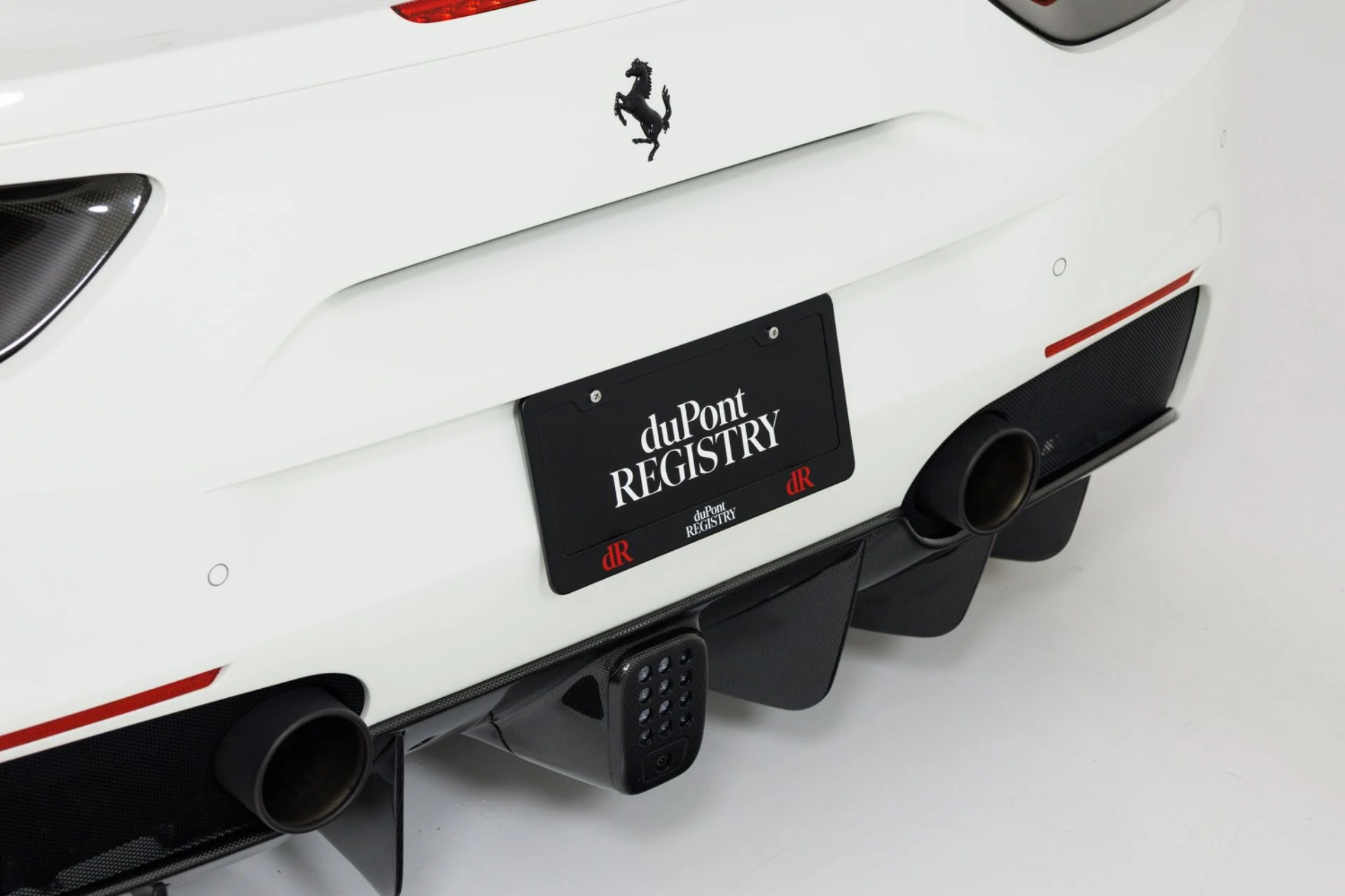 mph075_3003155508_Used_2017_Ferrari_488_Spider_1788388468_f52bba9f6f