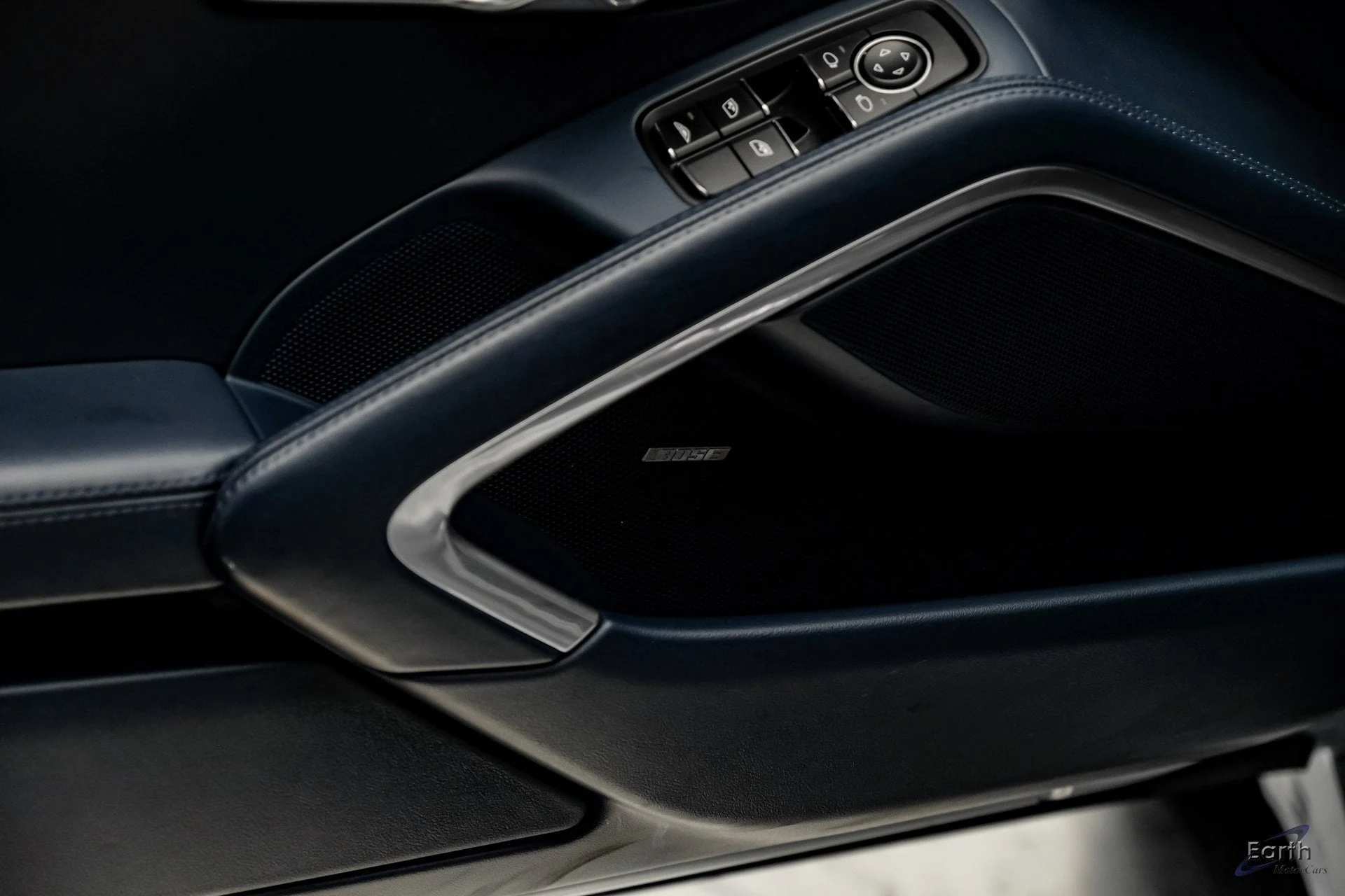 mph075_3036117609_cc7ccb24e2b8561c1de0dcde85a31de2x_5935a62c28