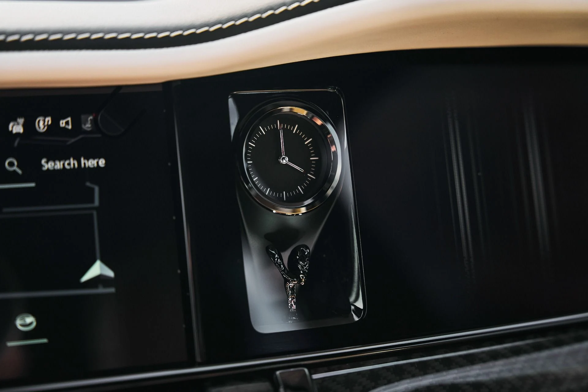 mph075_3091950466_Used_2026_Rolls_Royce_Cullinan_Black_Badge_1776556125_8e2578d671