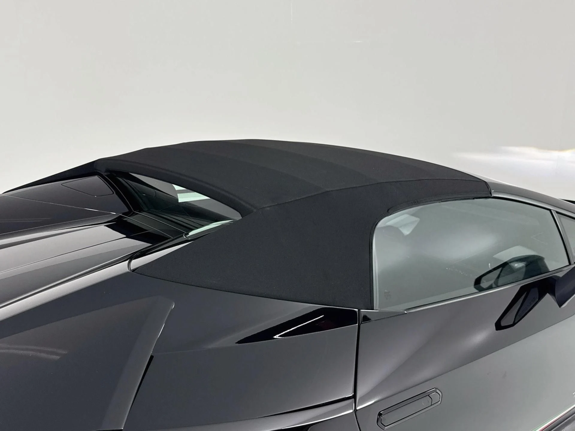 mph075_3101298545_Used_2019_Lamborghini_Huracan_Performante_Spyder_1793134391_e45c964b42