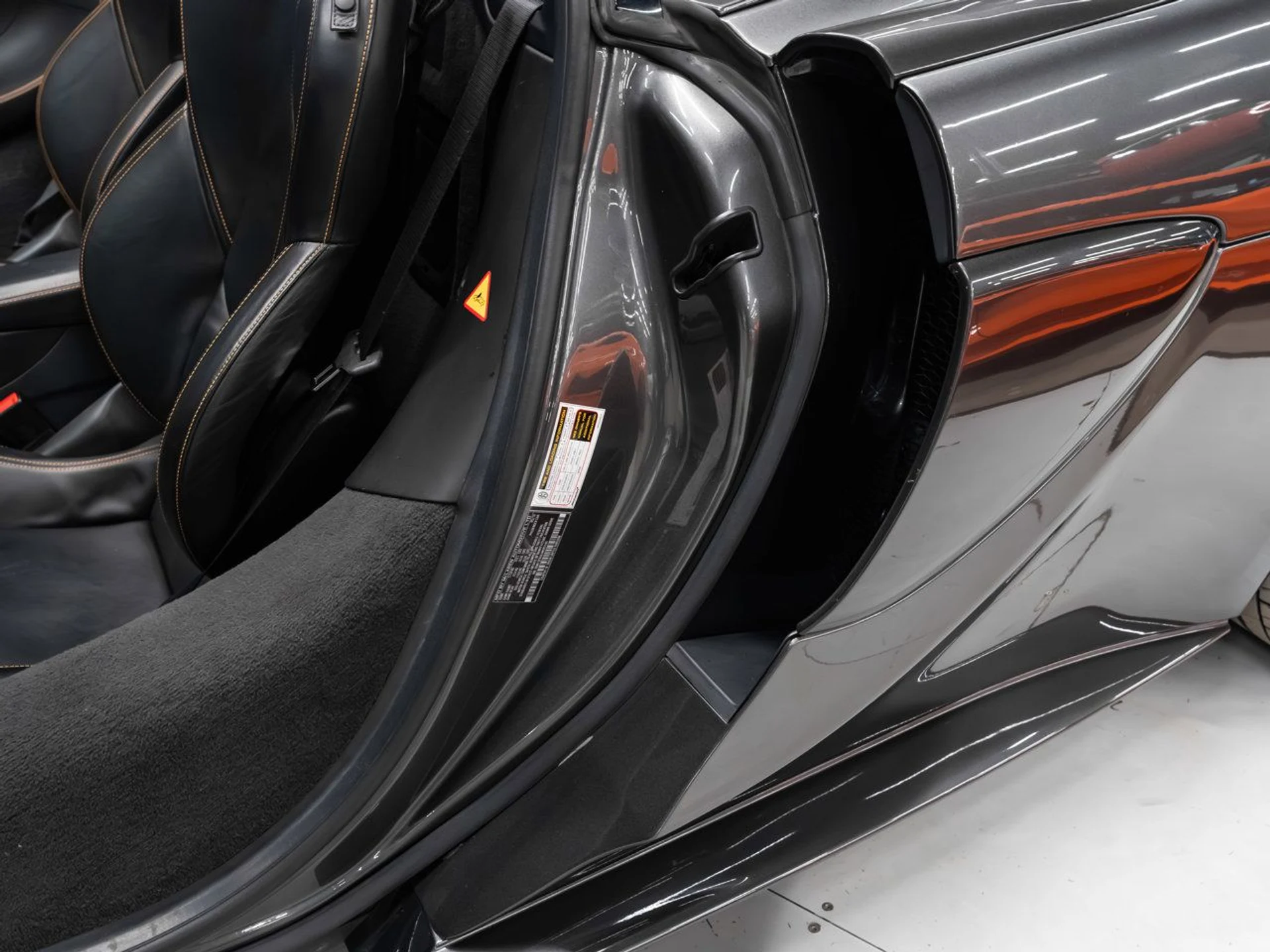 mph075_317992081_mclaren_570s_2018_e4aab42761