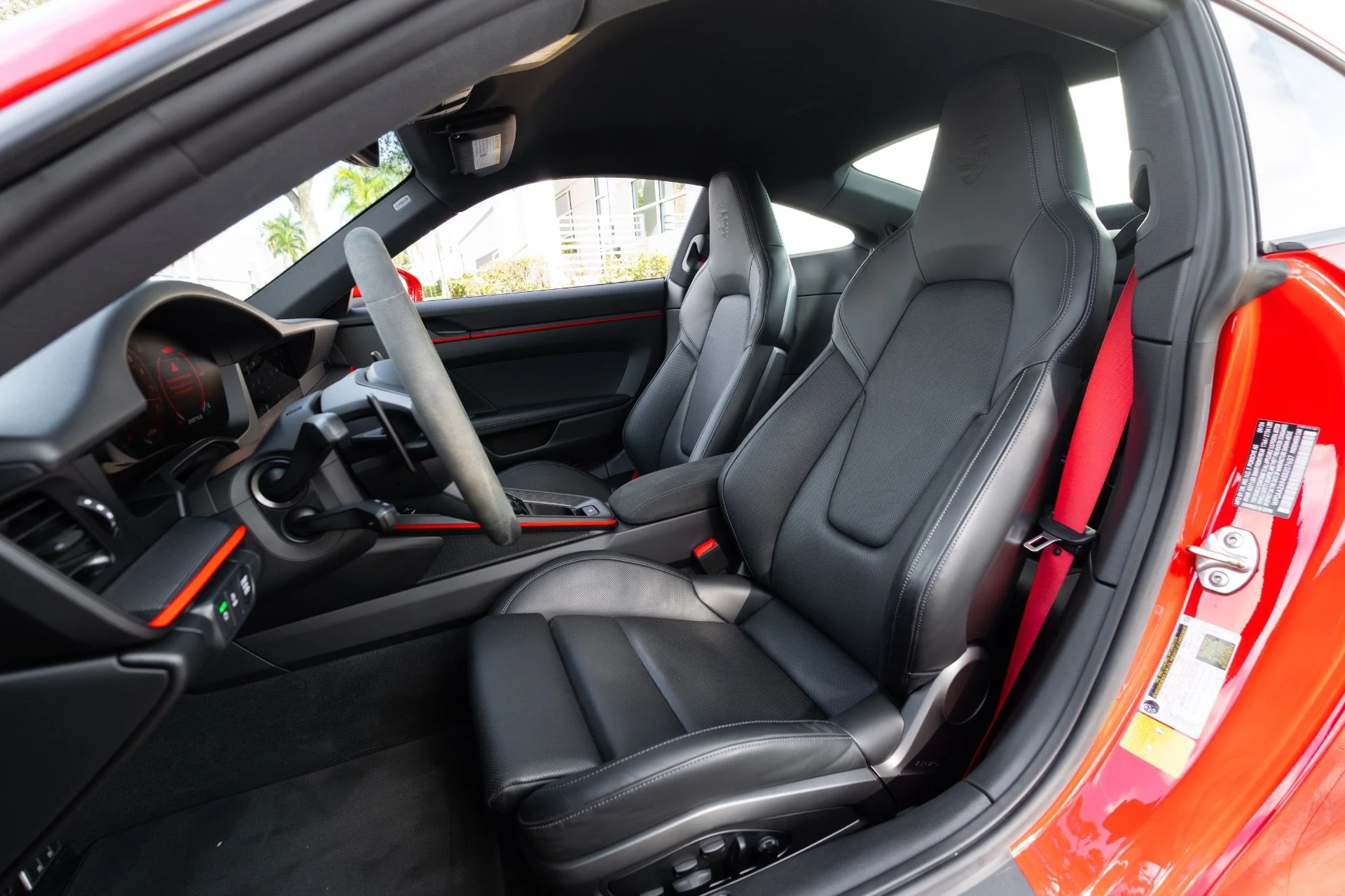 mph075_326000188_Used_2025_Porsche_911_Carrera_1779505124_6c3be08145