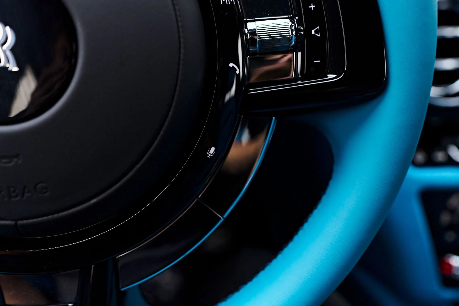 mph075_3415439070_Used_2024_Rolls_Royce_Ghost_Base_1755131984_f75be27c51