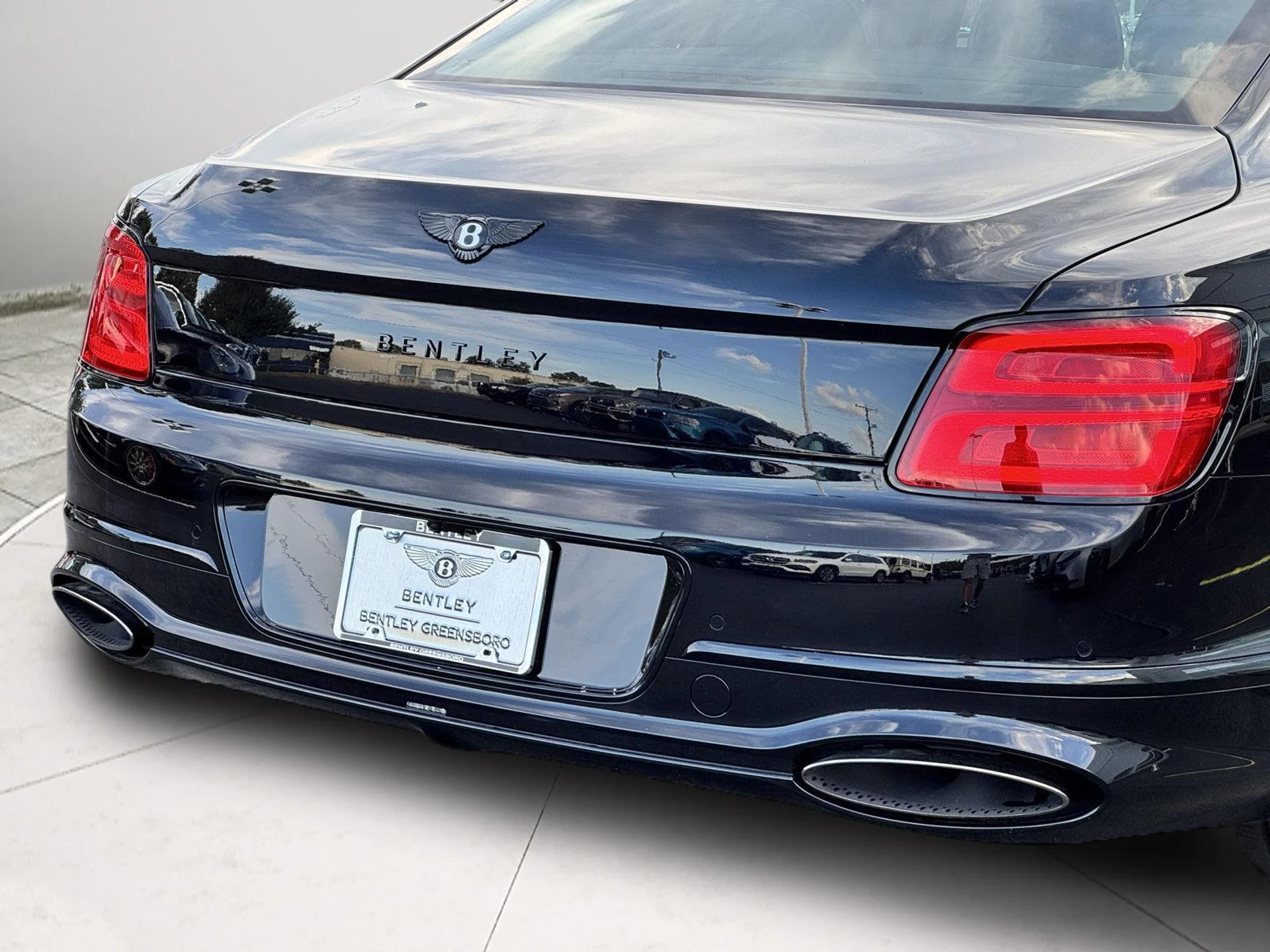 mph075_3437555551_b8f691e9907de967b6b8f6c3a11bca07_93303ac52e