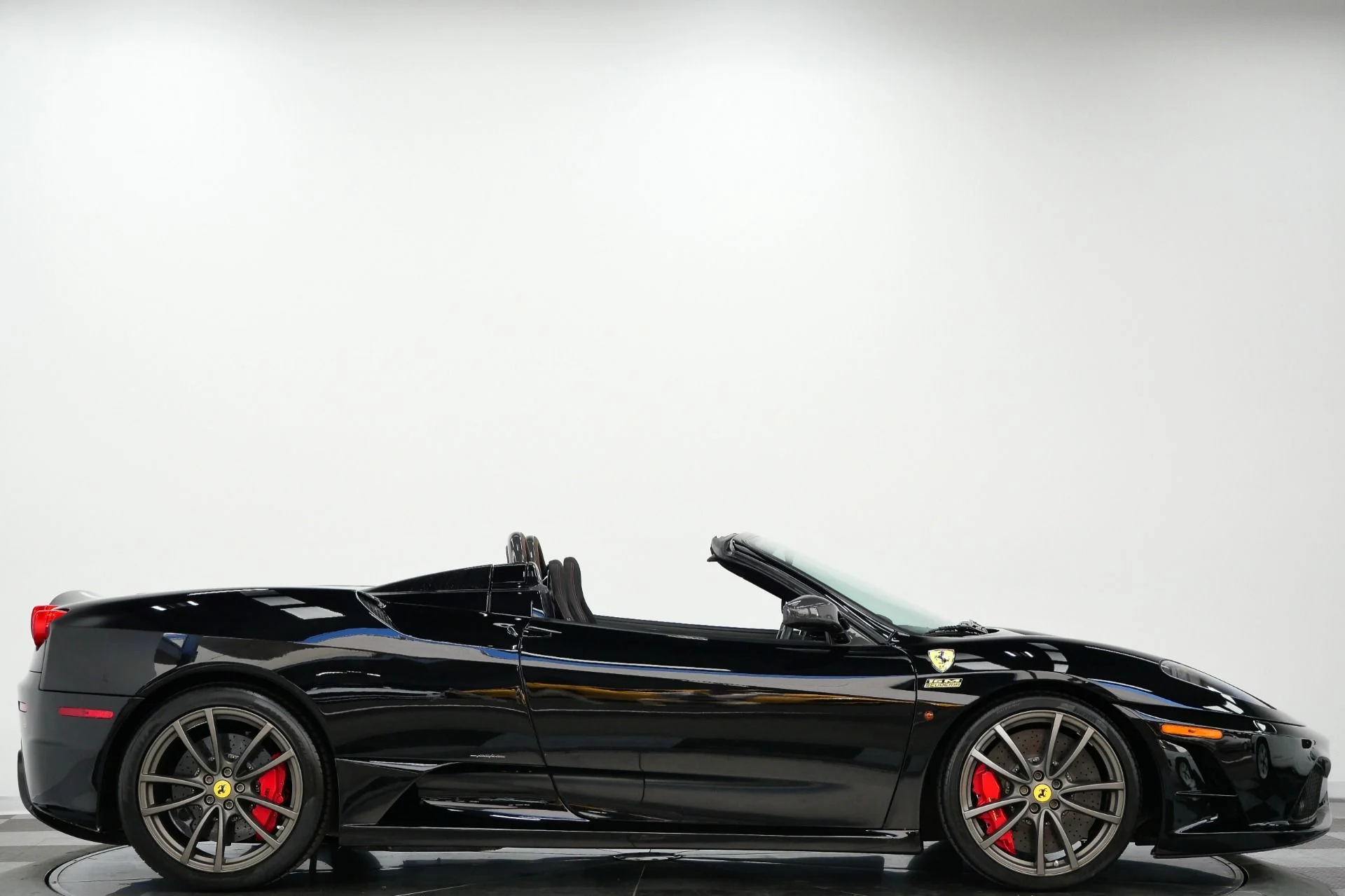 mph075_3449201279_Used_2009_Ferrari_F430_Scuderia_Spider_16_M_1_of_499_Built_Rare_Tricolore_Livery_1788882638_ff19f589ea