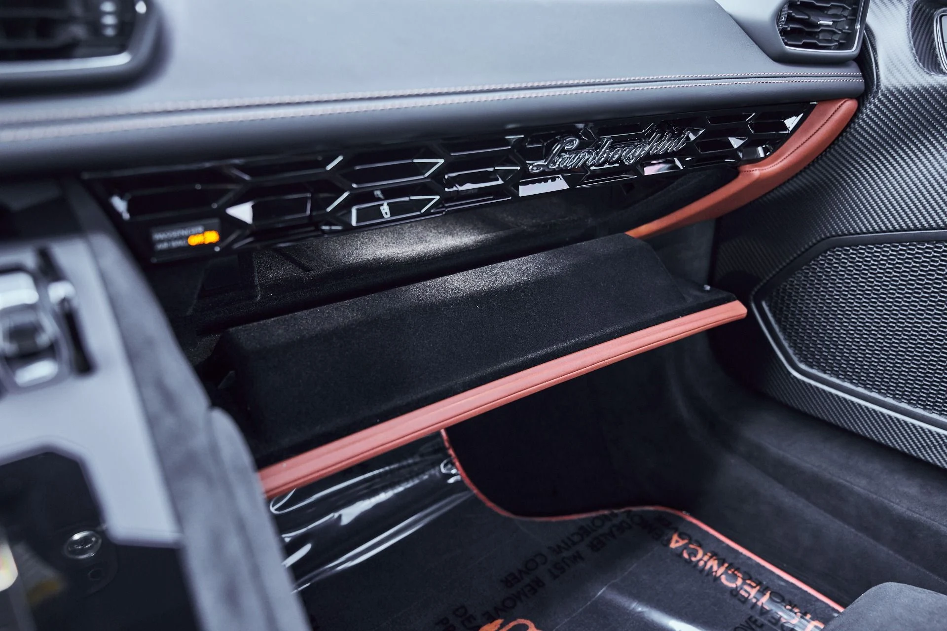 mph075_3505333033_Used_2024_Lamborghini_Huracan_Tecnica_Base_1773278533_9ea0791db6