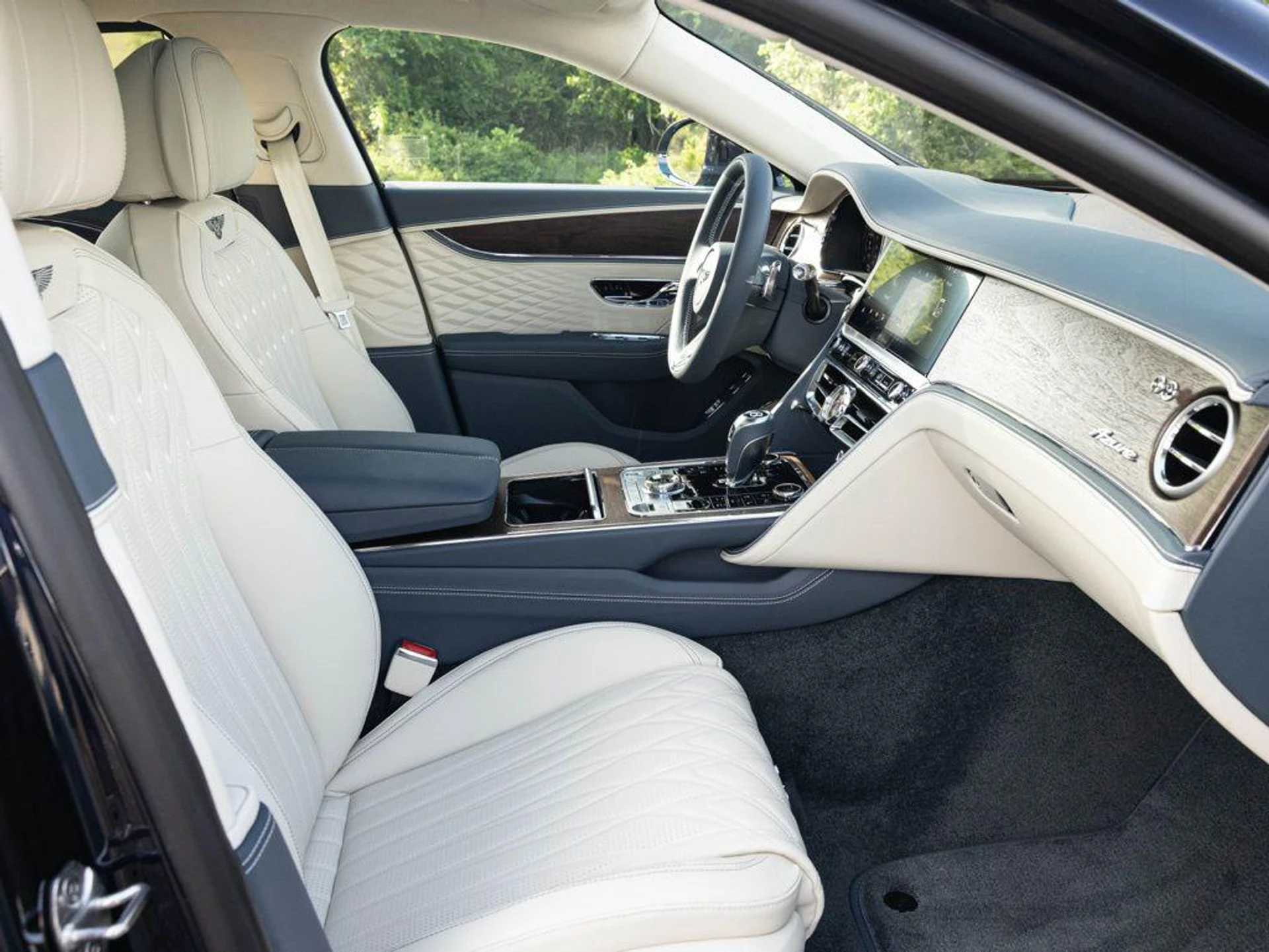 mph075_3546057253_515382885_69f3604e087c98a25cbbb48f_85d361561e