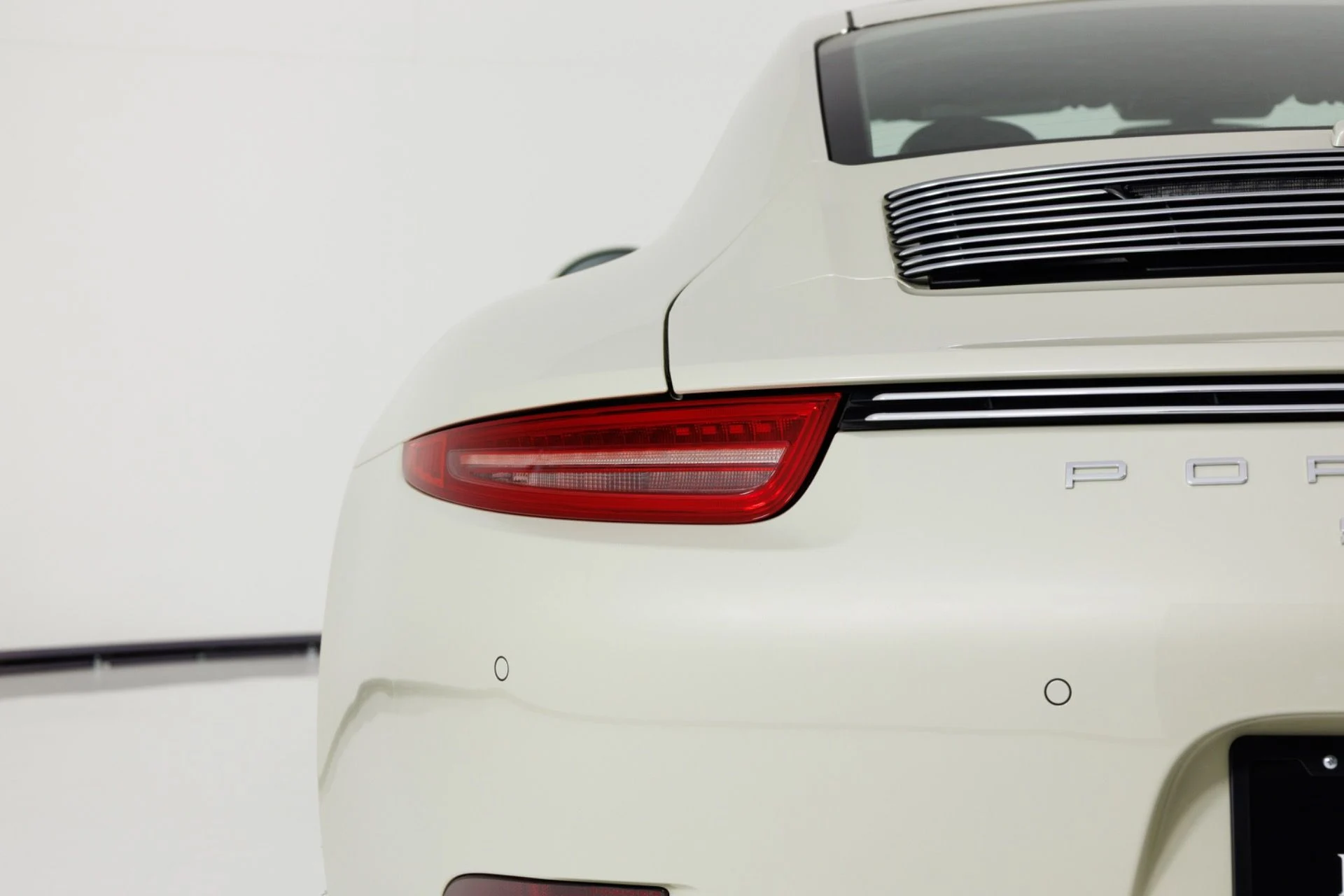 mph075_3638648947_Used_2014_Porsche_911_Carrera_S_1781907468_5bd4af563b