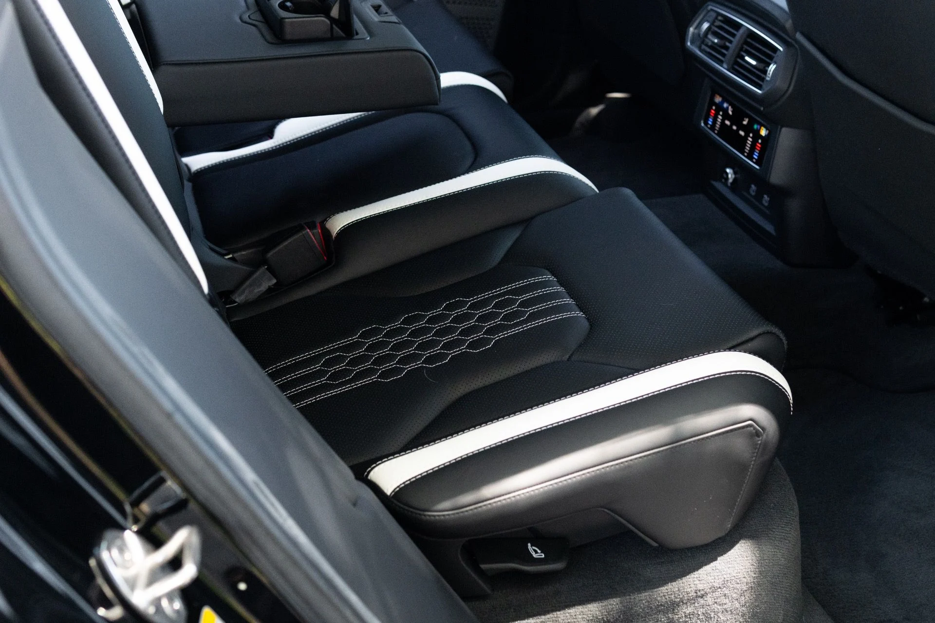 mph075_3667360181_Used_2023_Lamborghini_Urus_S_1780940773_1abe1c26a9