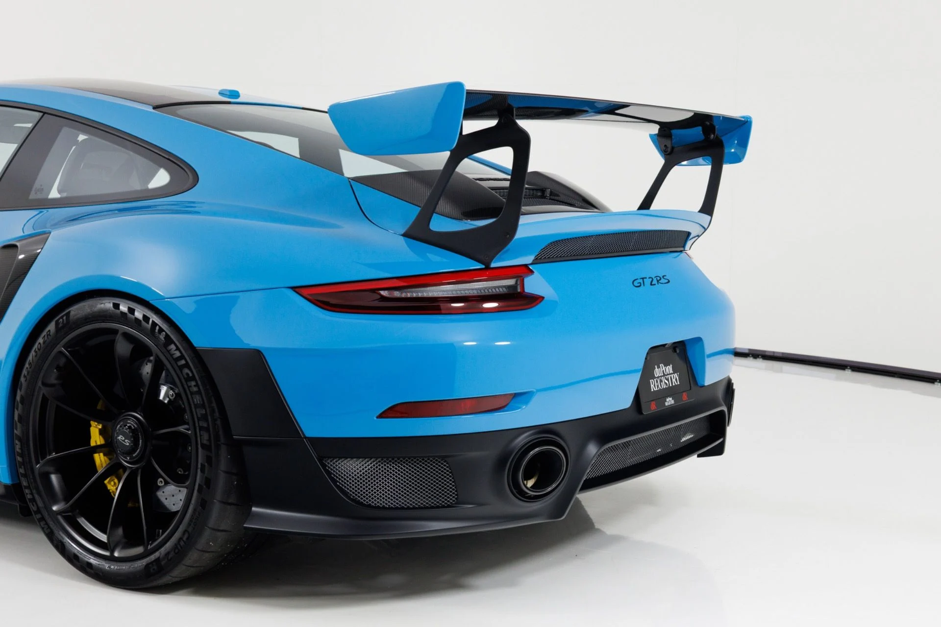 mph075_3735279999_Used_2019_Porsche_911_GT_2_RS_1792013926_389c8b50ca