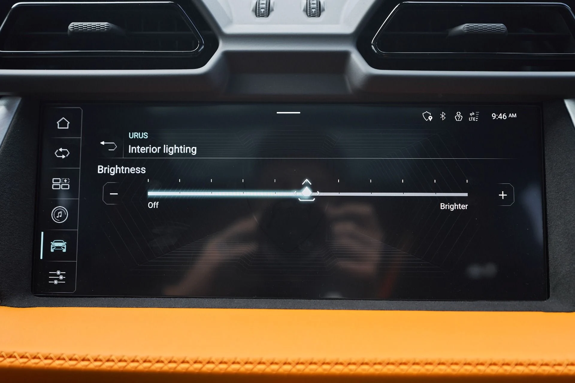 mph075_3762721606_Used_2025_Lamborghini_Urus_SE_1763677117_975e9ba37c