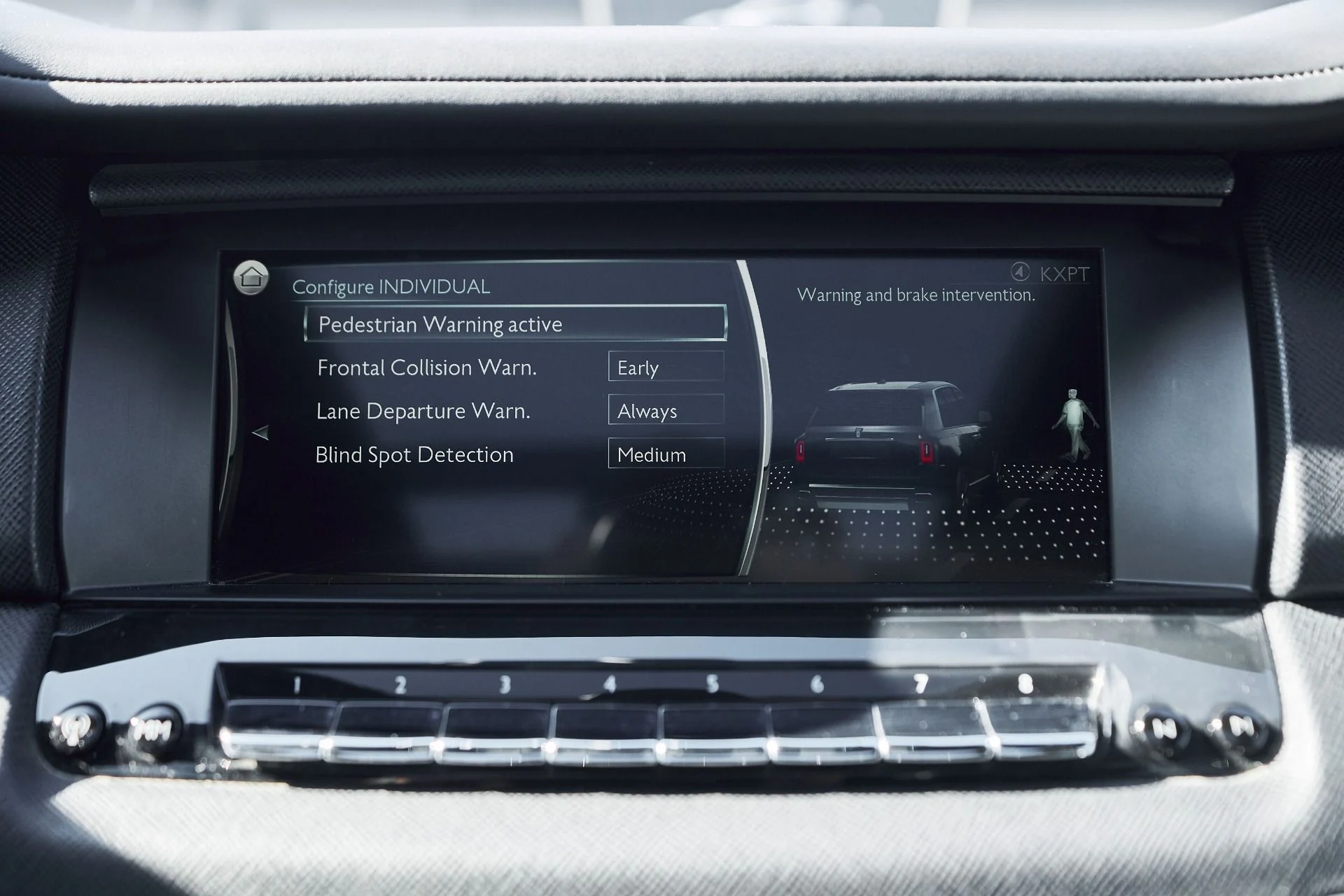 mph075_379333895_Used_2019_Rolls_Royce_Cullinan_Base_1764382786_0dcbd24d44