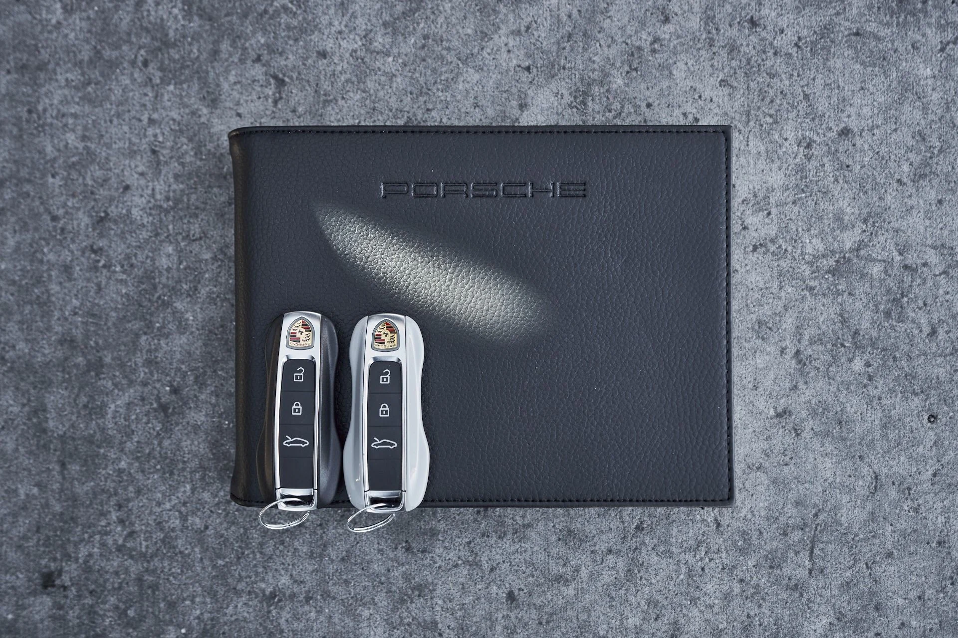 mph075_3839668340_Used_2021_Porsche_911_Turbo_S_1765593109_9176f92da7