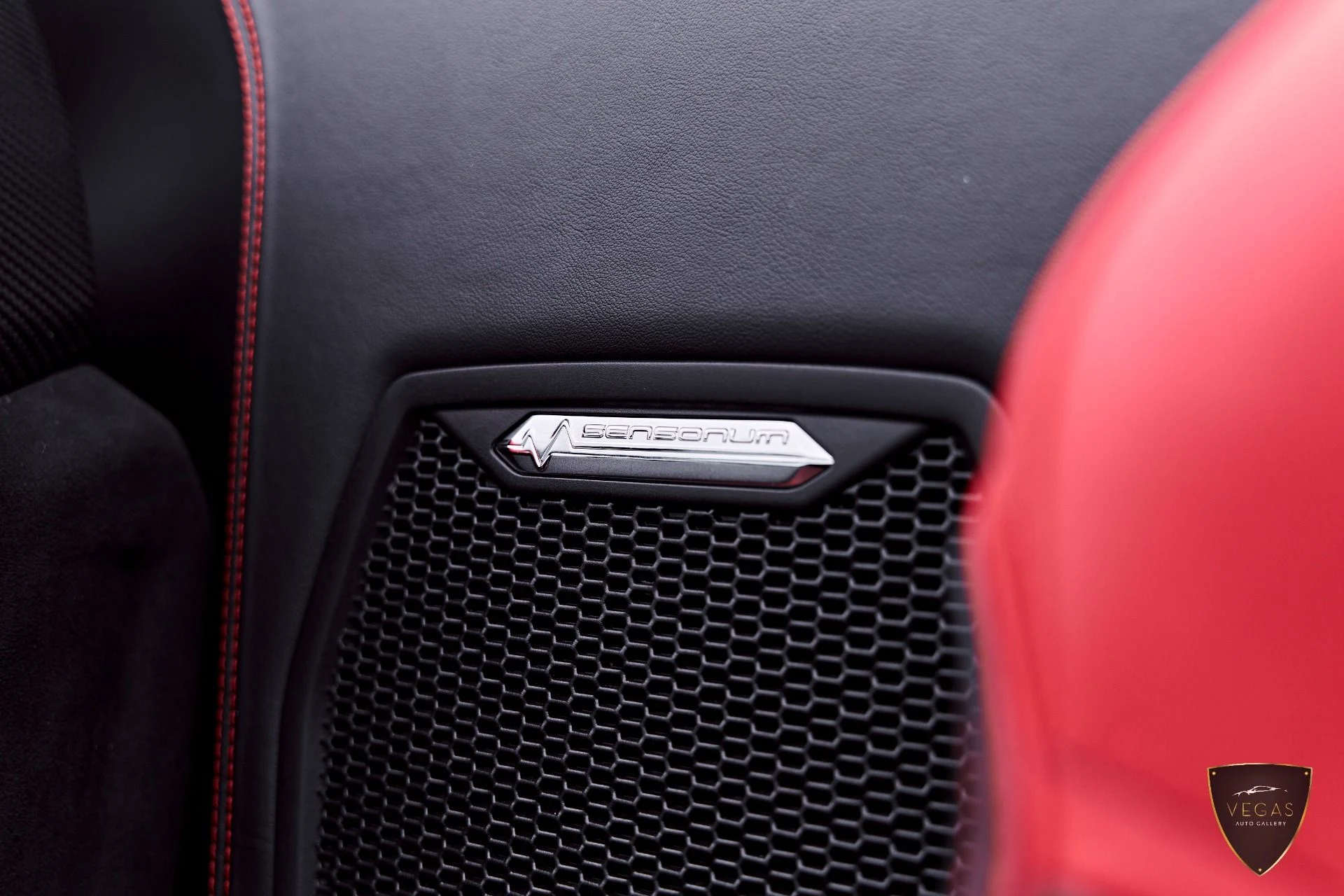 mph075_3928591944_Used_2024_Lamborghini_Huracan_EVO_Base_1783505209_517646283f