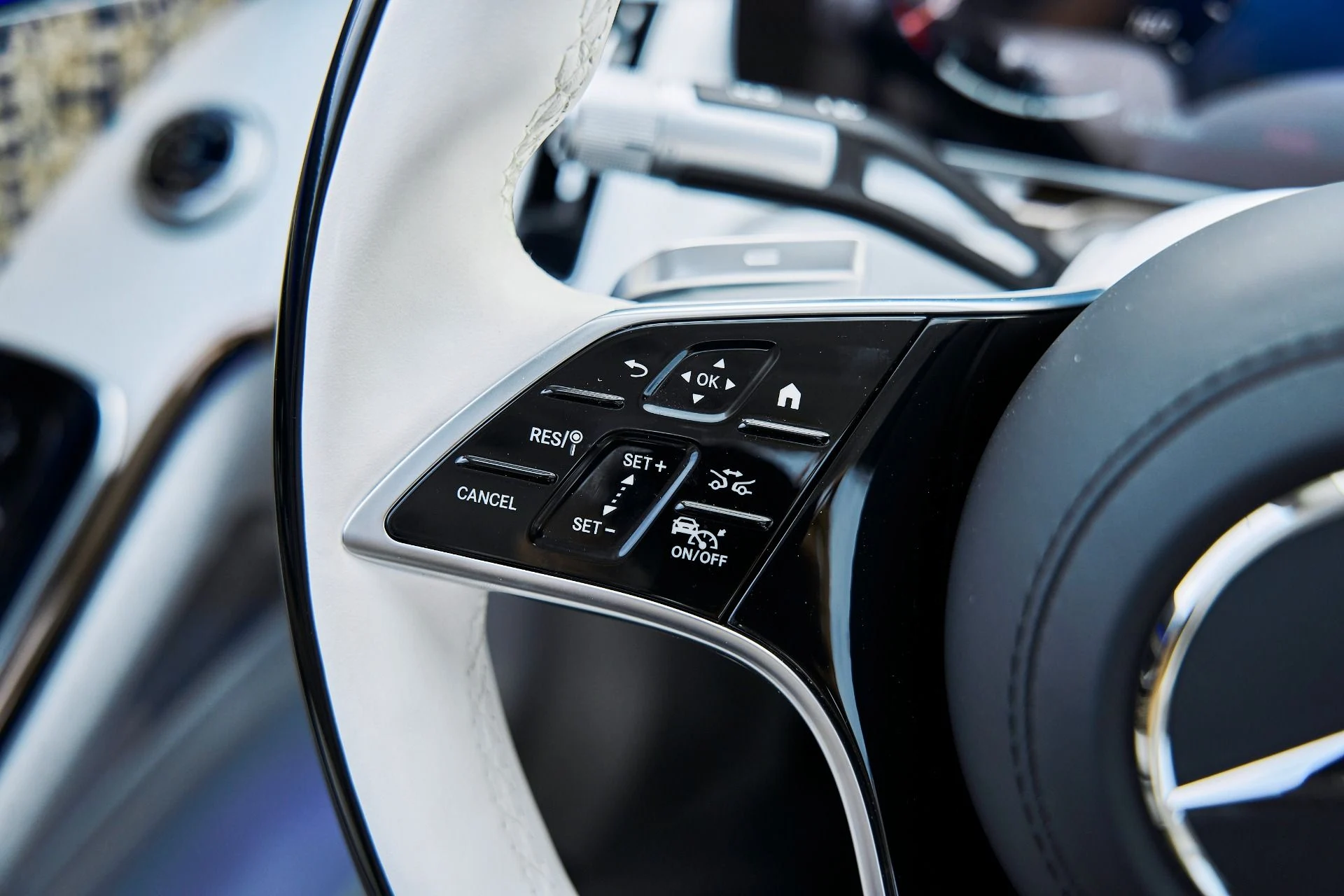 mph075_3950378471_Used_2023_Mercedes_Benz_S_Class_Maybach_S_680_1772678672_317cd7210e