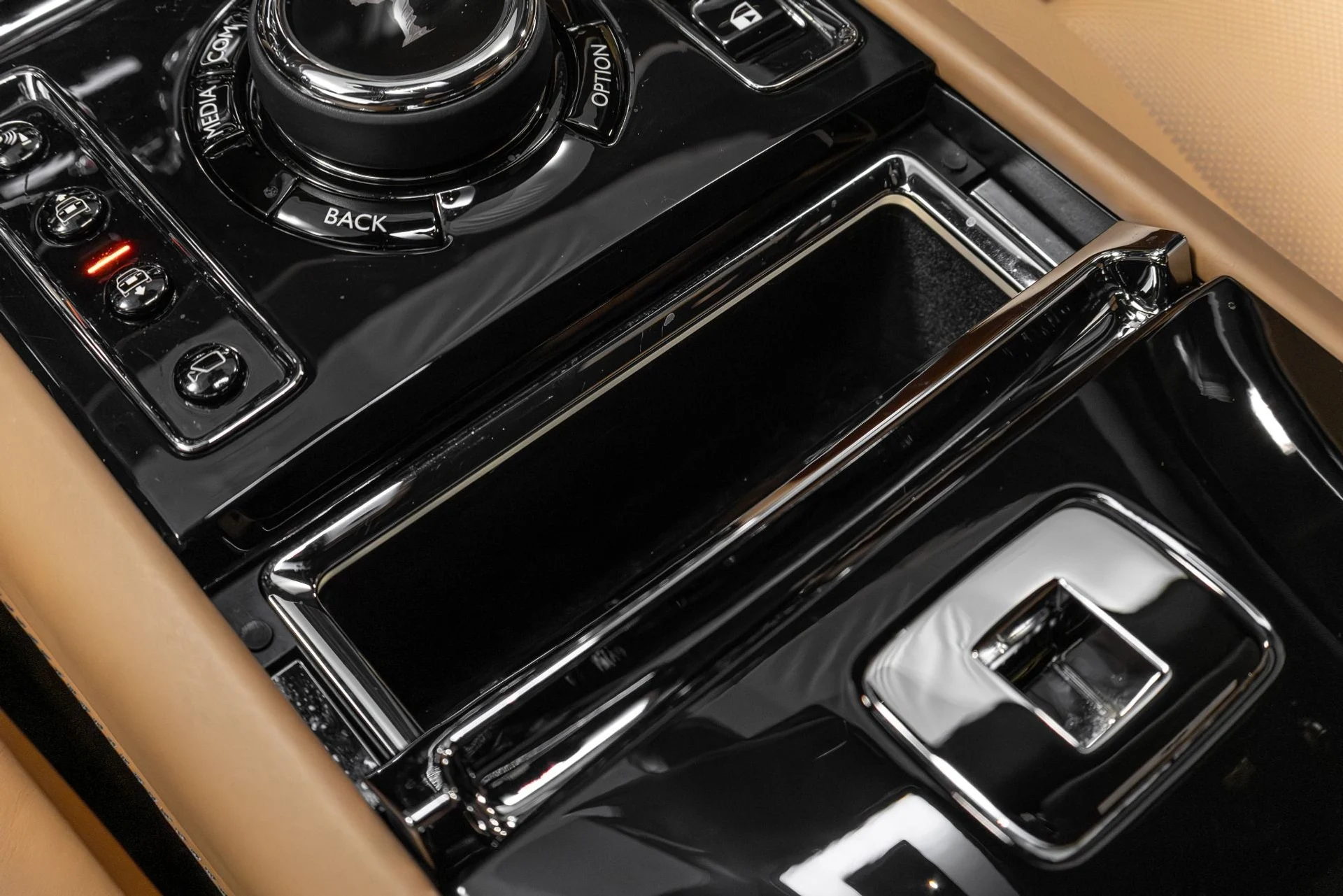 mph075_3958713334_Used_2022_Rolls_Royce_Ghost_1767138760_d6781693af