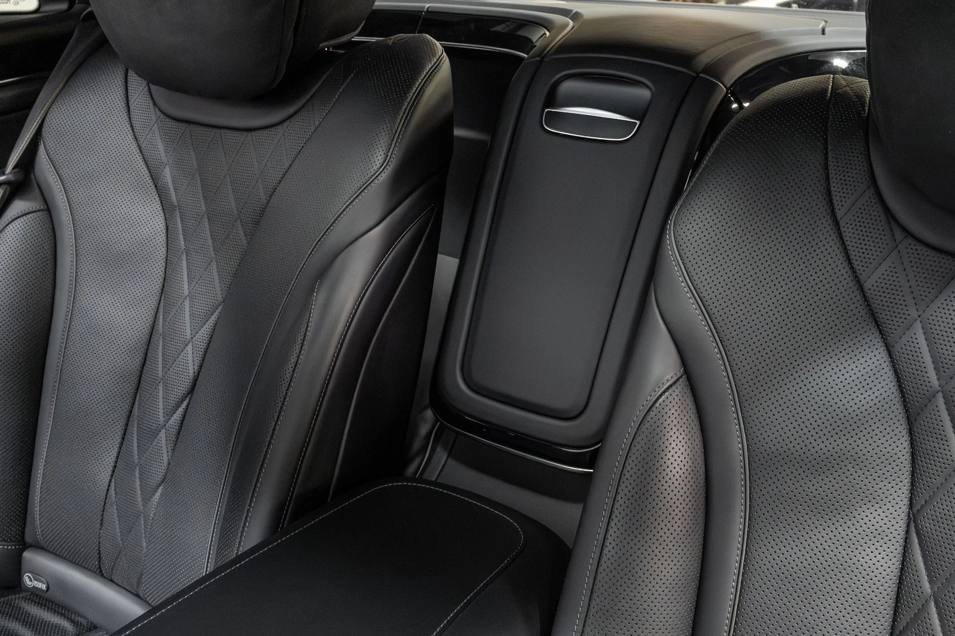 mph075_4090461257_Used_2019_Mercedes_Benz_S_Class_Maybach_S_650_1763220907_c294be0d46