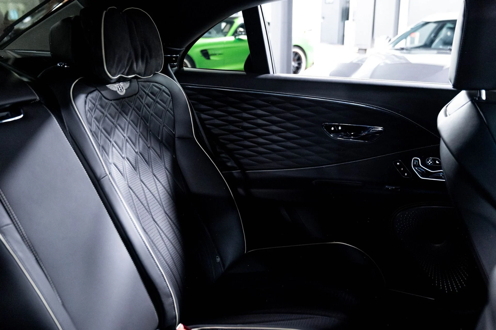 mph075_415445860_Used_2020_Bentley_Flying_Spur_W12_1783372083_4dbfe0903f