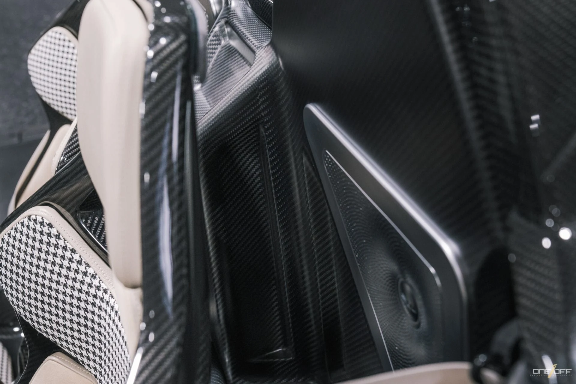 mph075_4158803687_Used_1997_Porsche_911_Gunther_Werks_Speedster_1762323703_c48890dab5