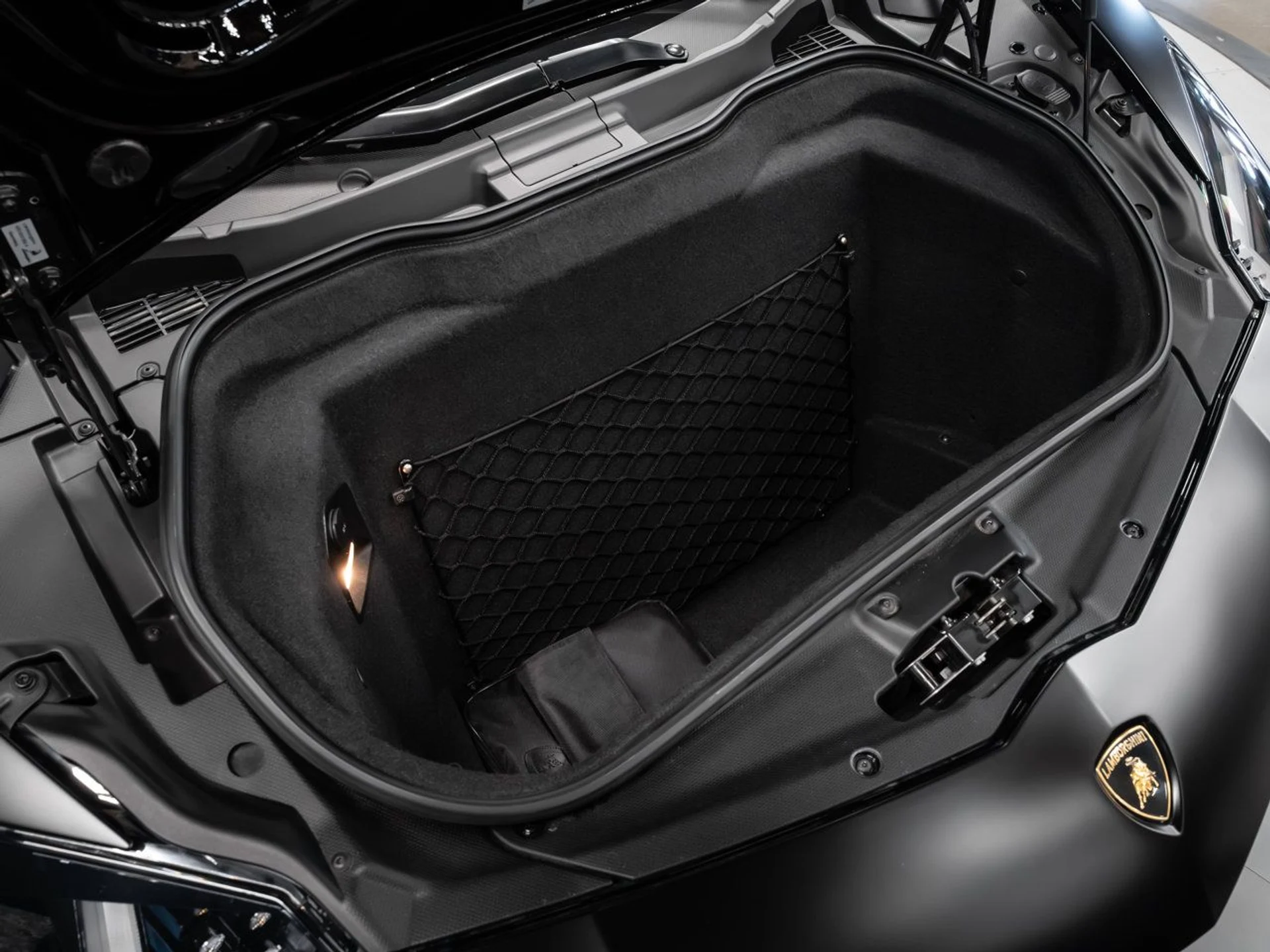 mph075_4178420087_lamborghini_aventador_2017_7a20d04ac0