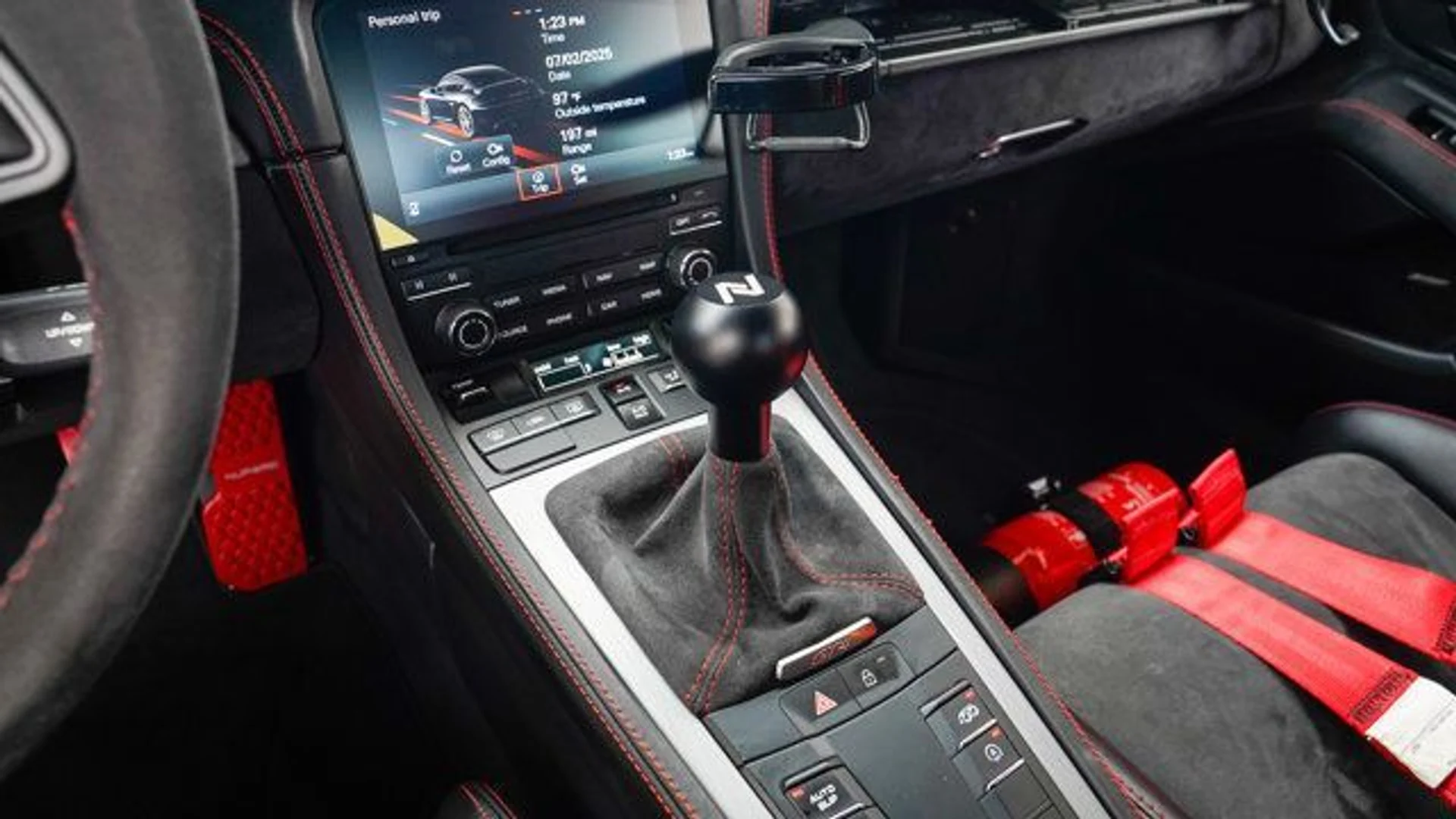 mph075_459676012_used_2020_porsche_718_cayman_gt4coupe_14354_22875819_76_640_462e67d650