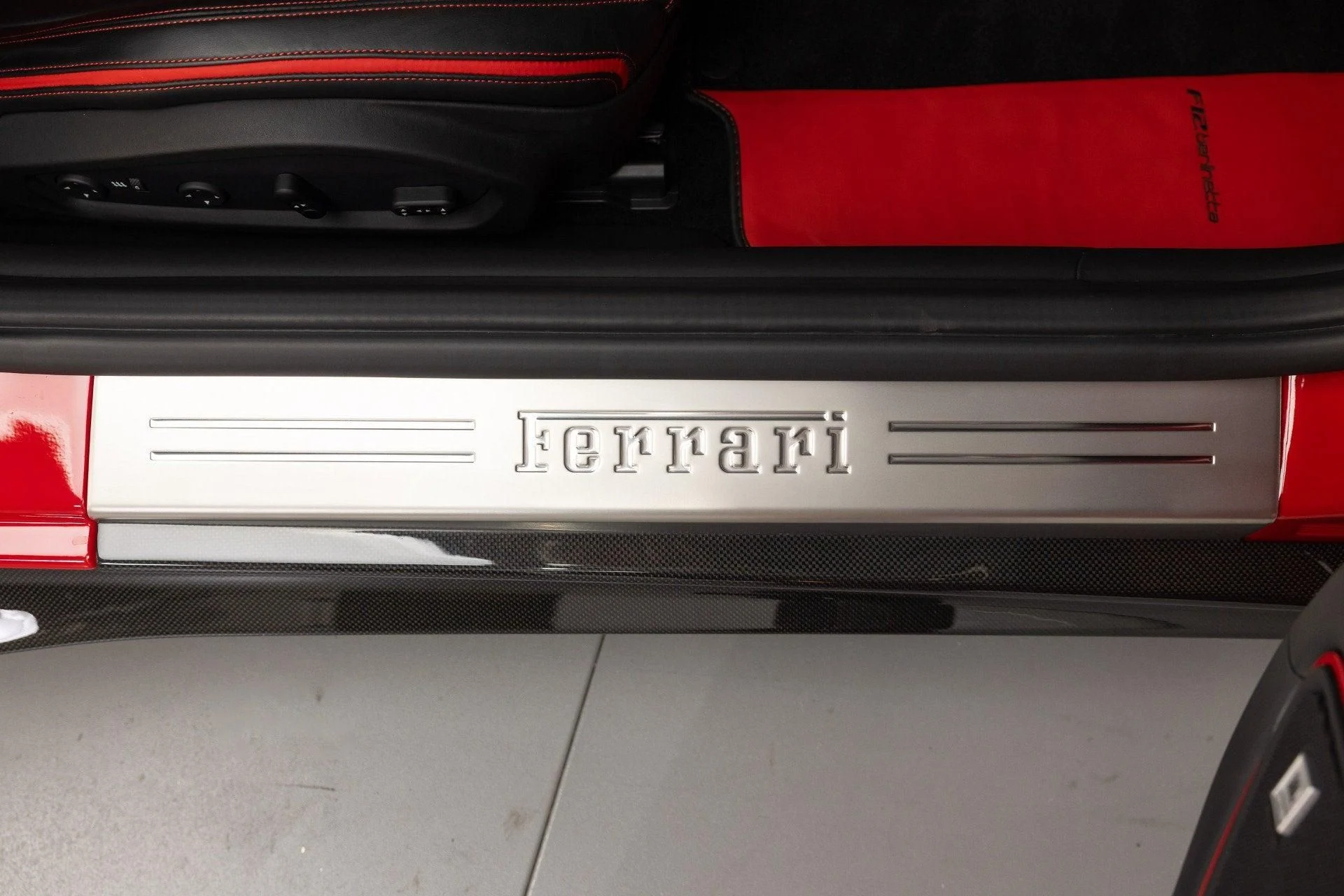 mph075_472686605_Used_2017_Ferrari_F12berlinetta_1787147131_efb7bc4ad6