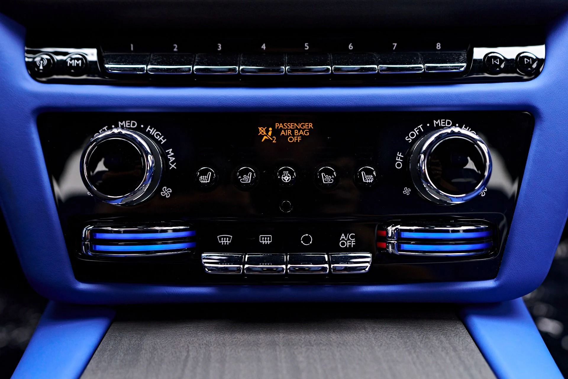 mph075_479890280_Used_2024_Rolls_Royce_Ghost_Base_1757190868_d2475191bf