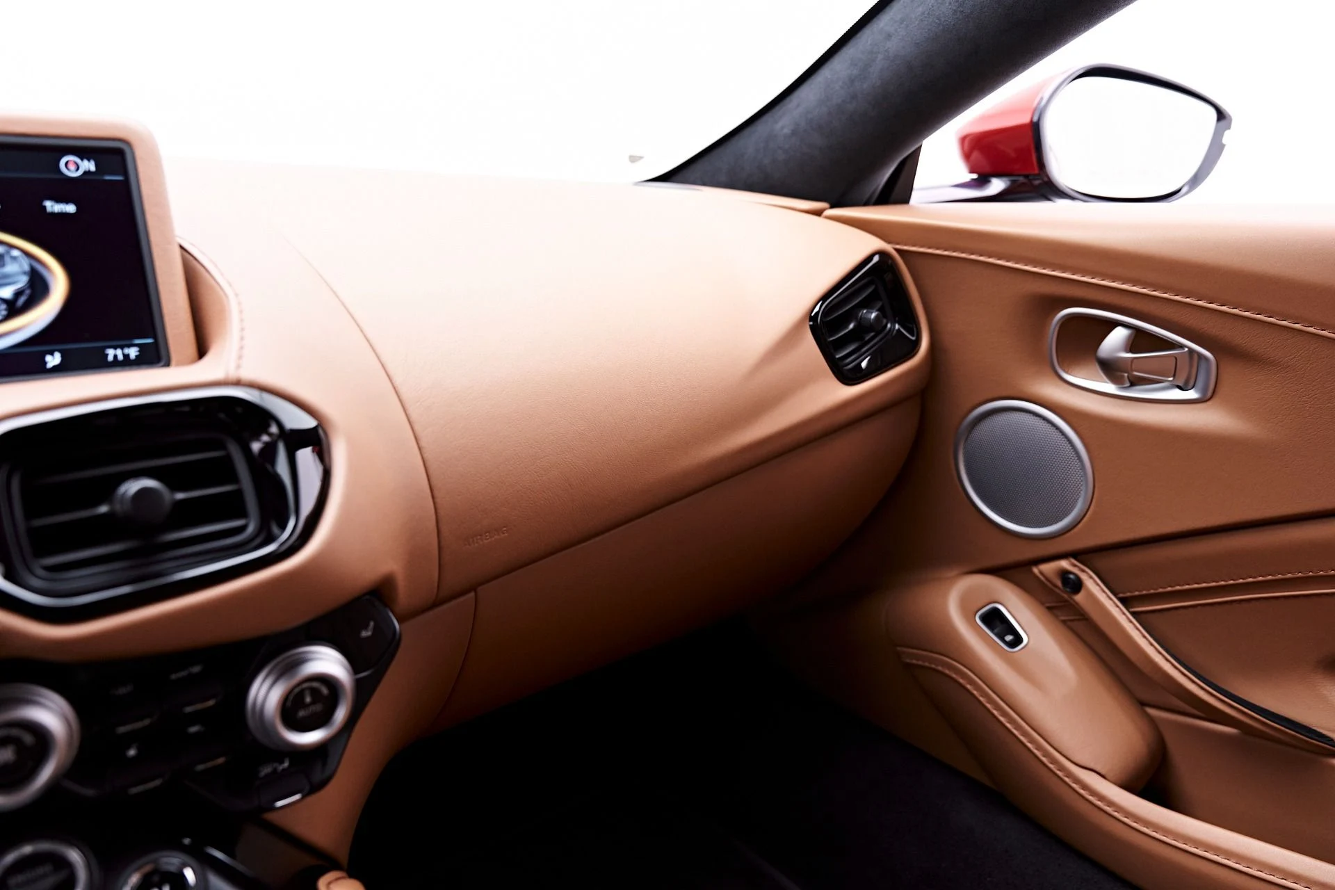 mph075_601206805_Used_2020_Aston_Martin_Vantage_Base_1777504362_8e5a65ceb5