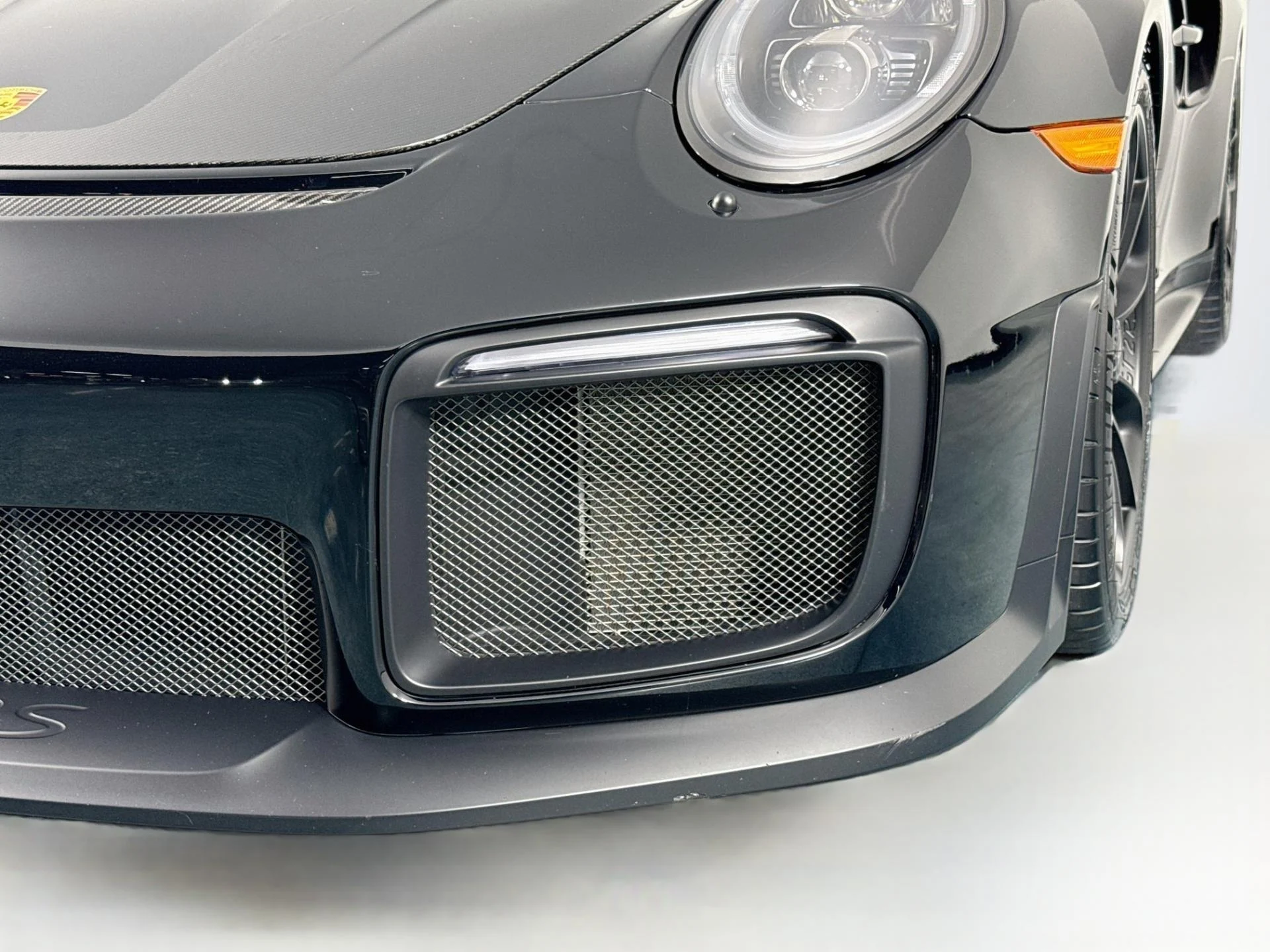 mph075_806036590_Used_2018_Porsche_911_GT_2_RS_1785886203_e203f722eb