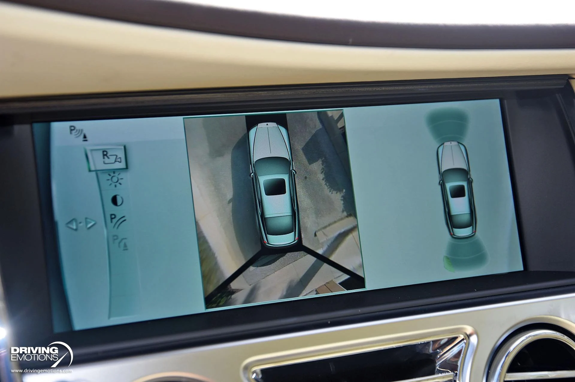 mph075_84213144_883_p76_l_50d1ab9b98