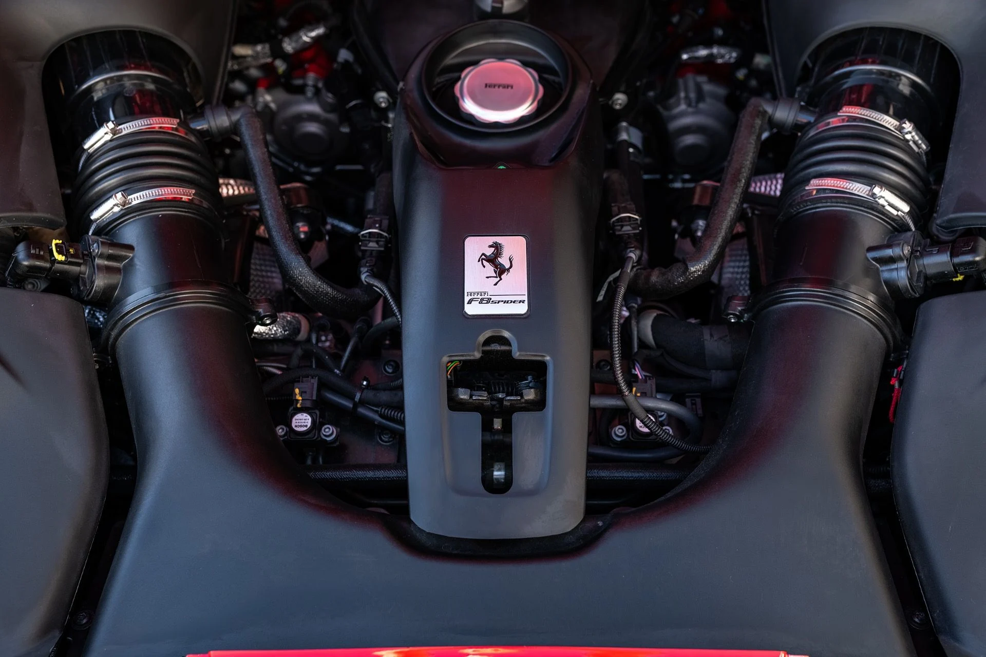 mph075_848803154_Used_2022_Ferrari_F8_Spider_1791573858_bb5d1c5875