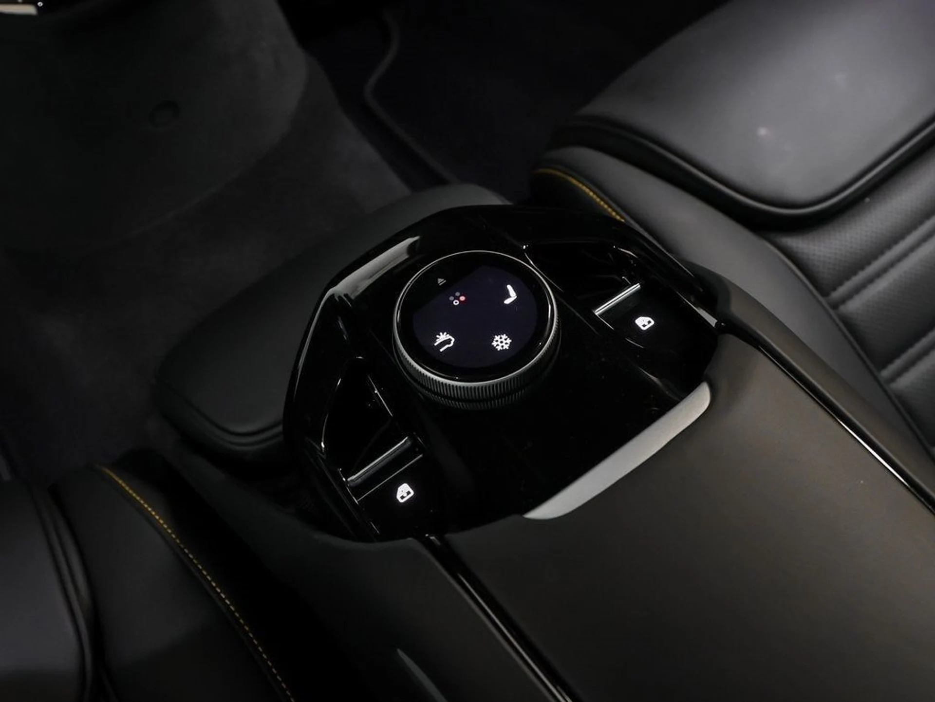 mph075_873257999_76_113aed2e98