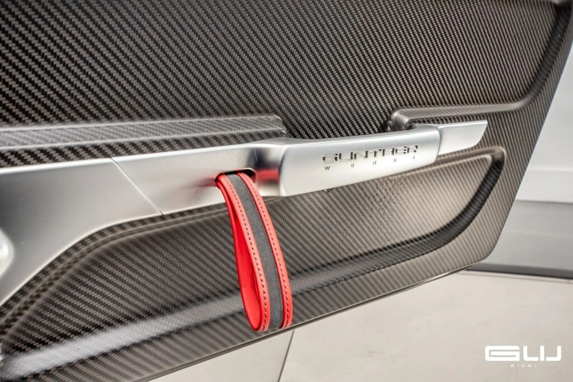 mph075_91562892_2531e80e2086341e99562d90bfdf9157_2795818815