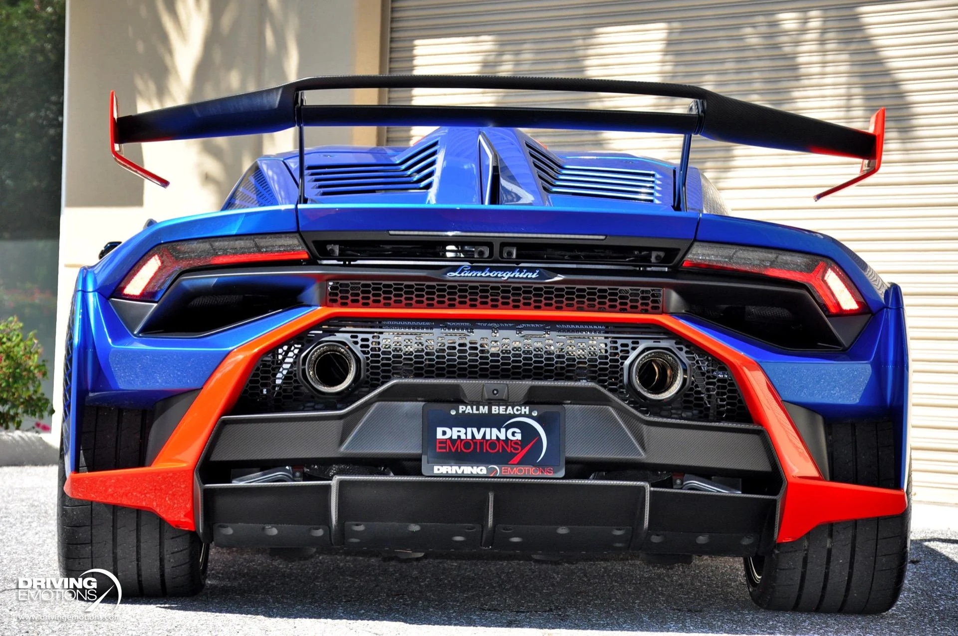 mph075_929047625_743_p76_l_d4b1a100b3