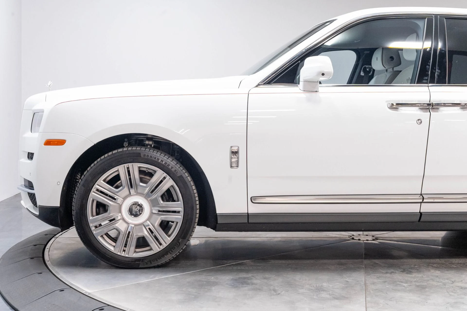 mph075_933715132_Used_2023_Rolls_Royce_Cullinan_Base_1784654750_683d070212