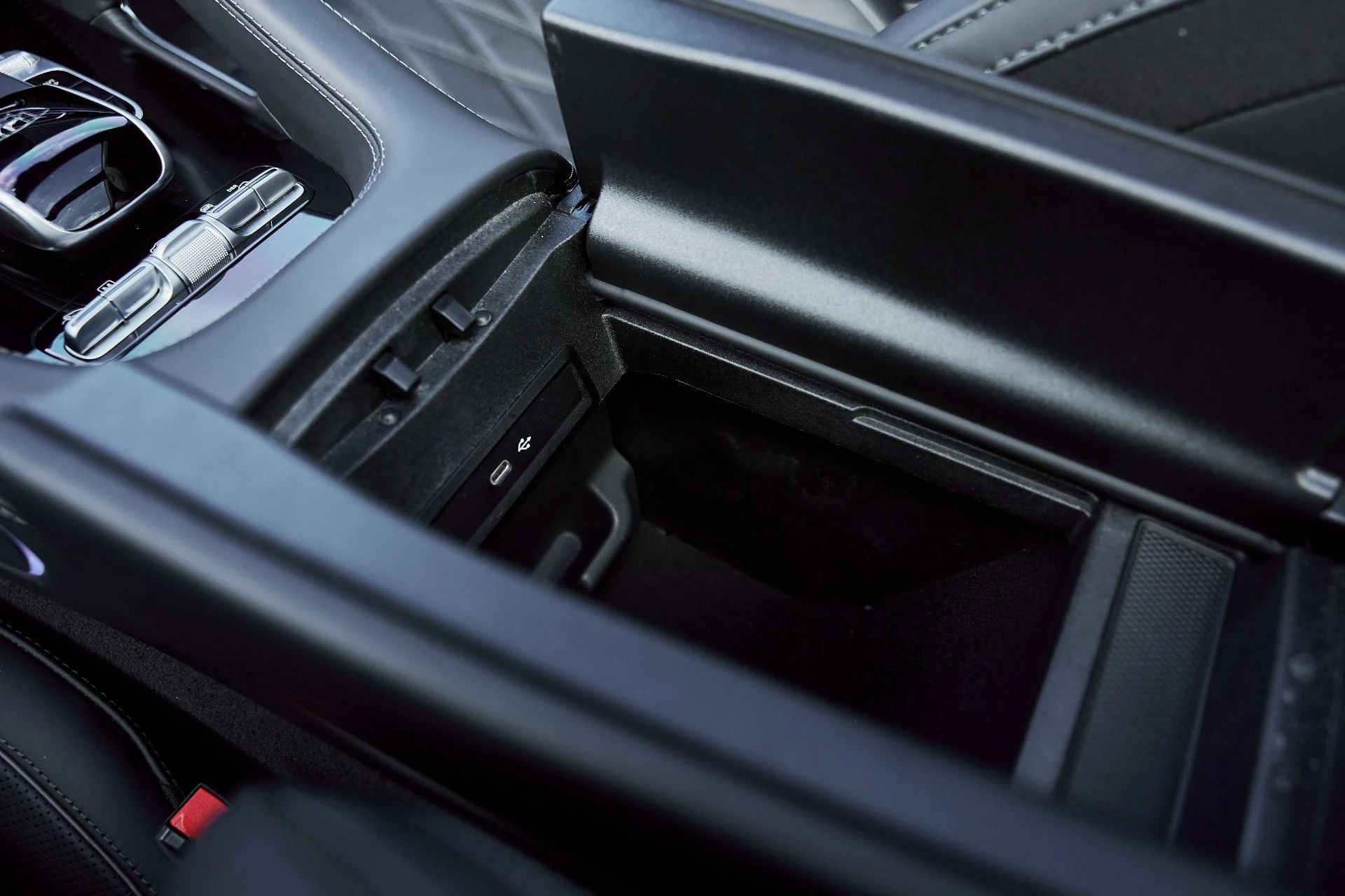 mph075_991334121_Used_2024_Mercedes_Benz_GLS_Maybach_GLS_600_1773530645_c4aa238adf