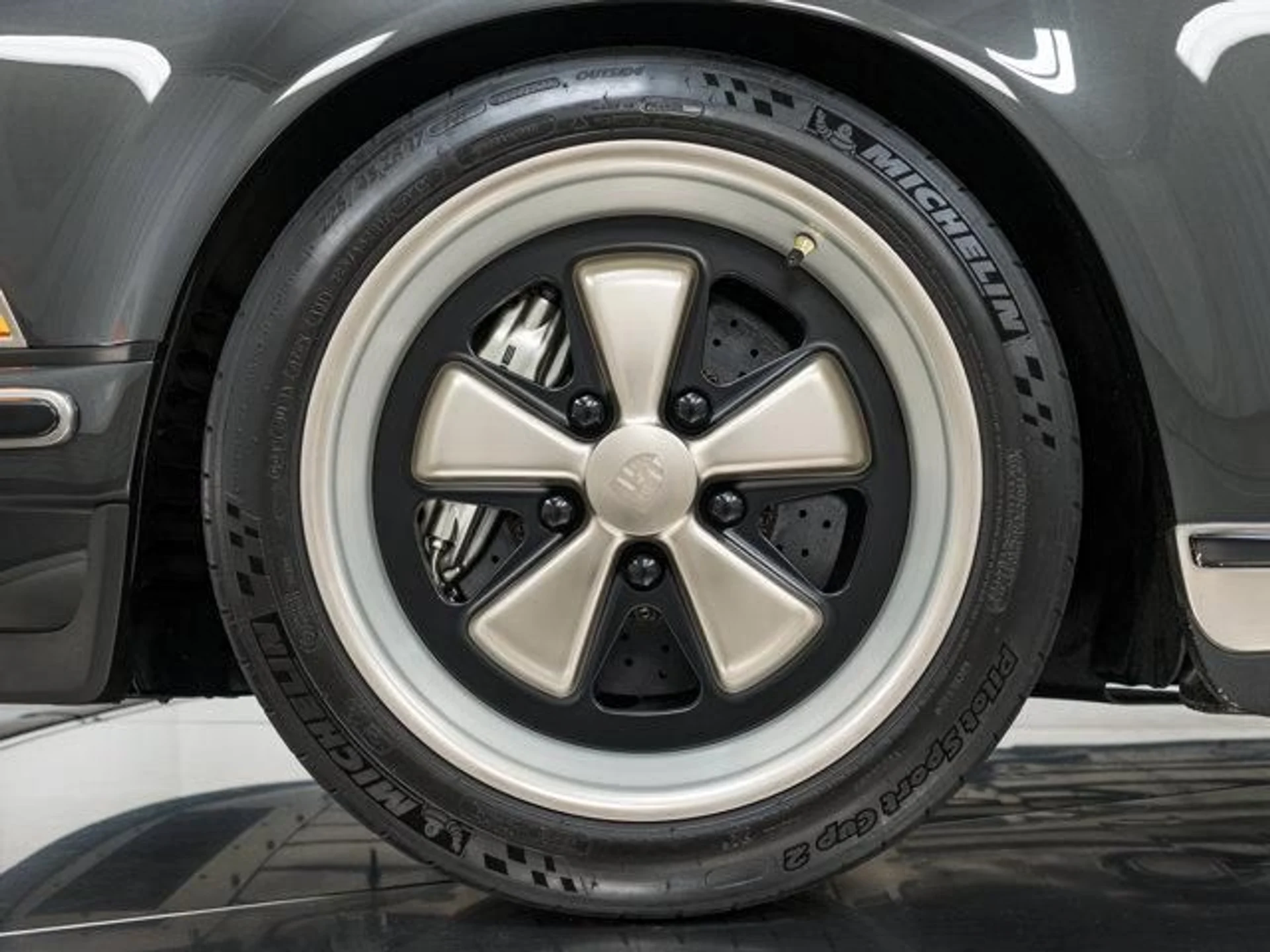 mph076_1005712902_8_Vf_YGIOW_S_Rfe_H_Zmz_Iudv_F9_T_Mg_U_2ead7730aa