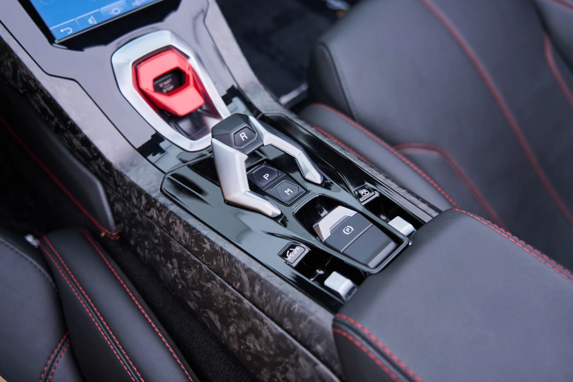 mph076_1018069672_Used_2022_Lamborghini_Huracan_EVO_Base_1792542181_19a7894119